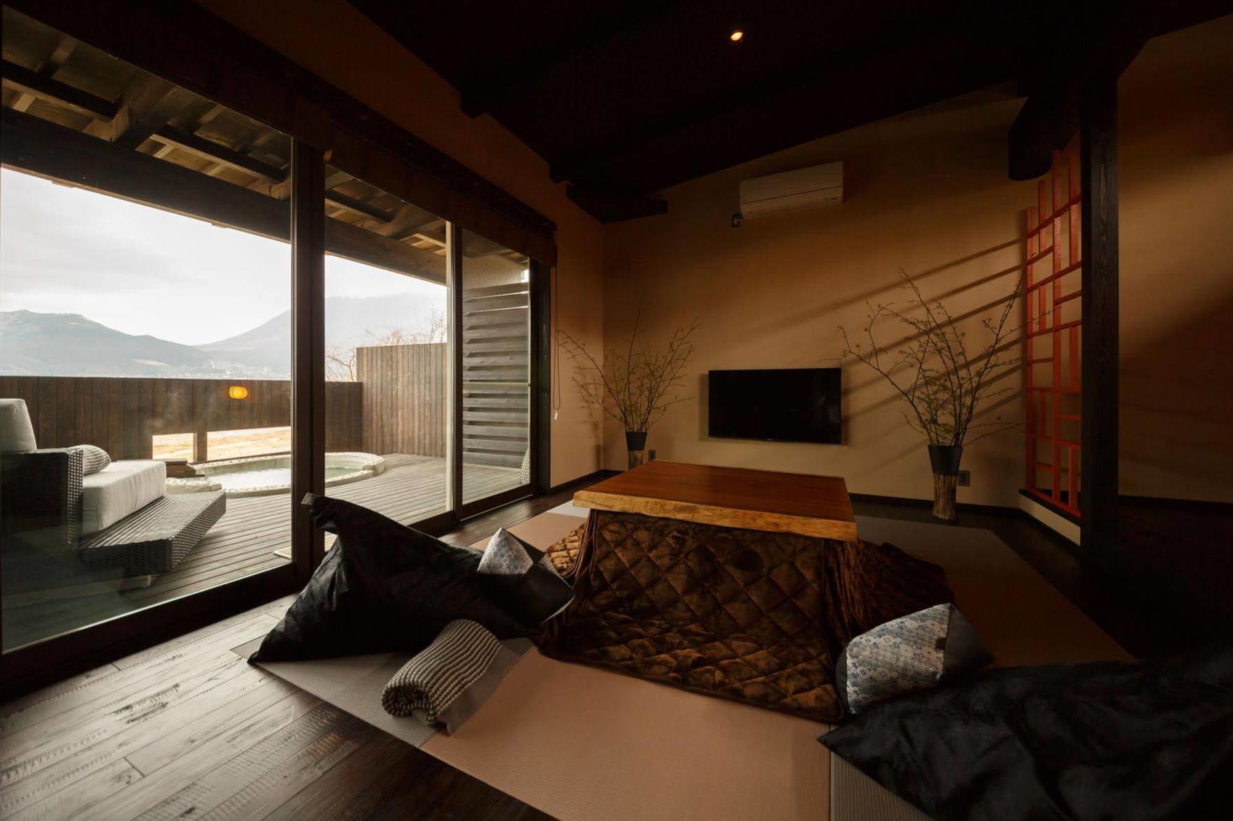 Yufuin Luxury Villa -zakuro- 3*