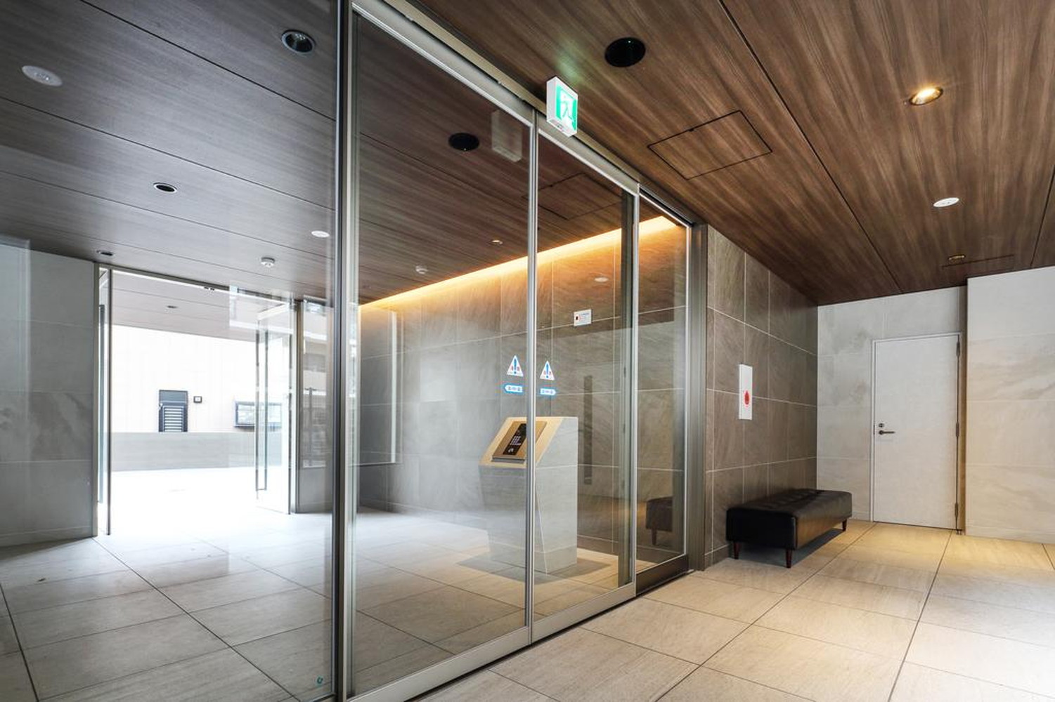 A.T. Hotel Hakata 0*
