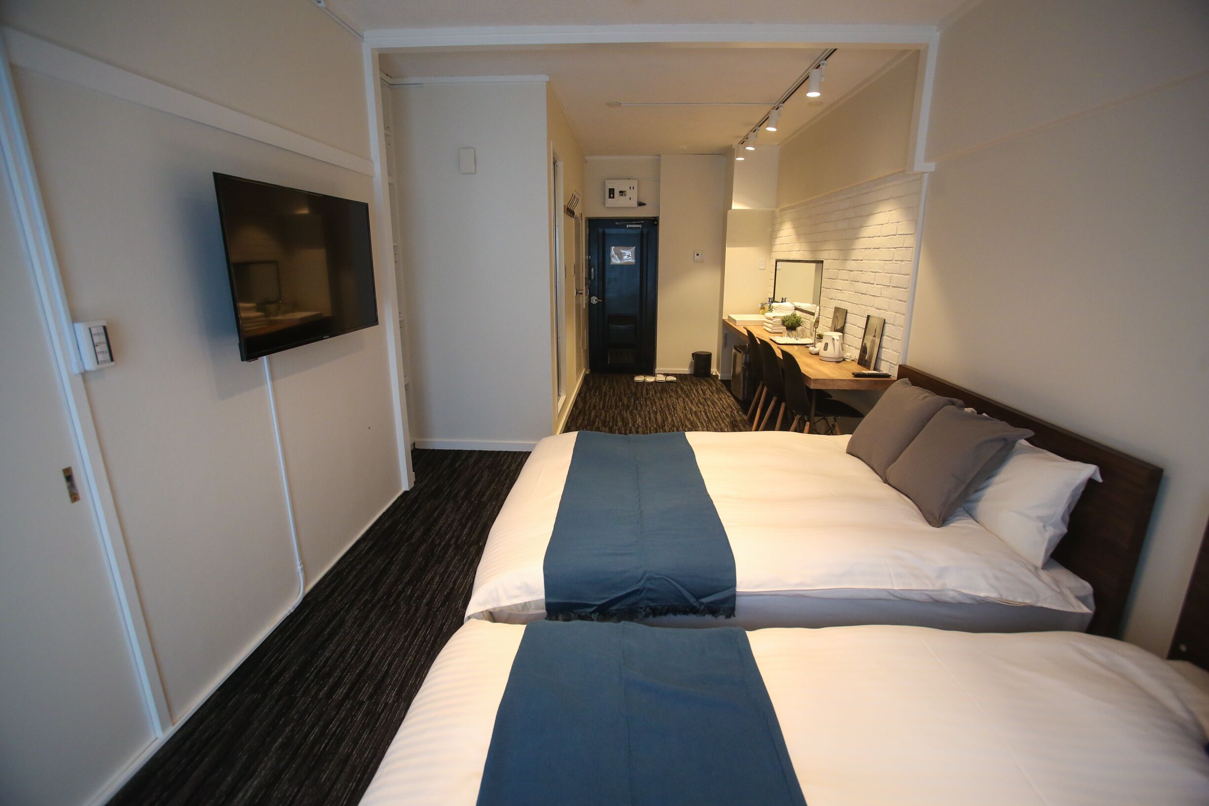 N.33 Hakata Sta. River Side 2*