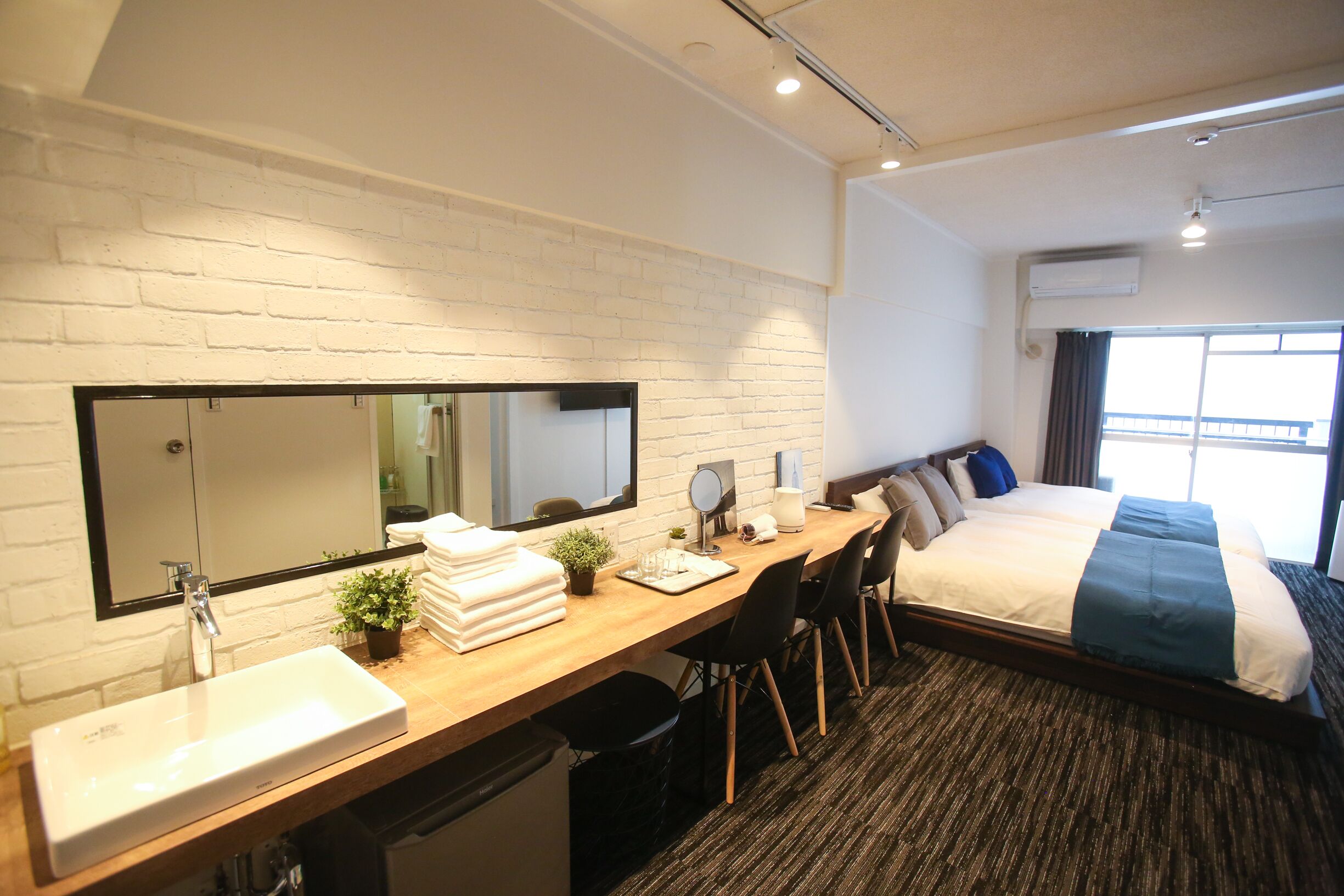 N.33 Hakata Sta. River Side 2*