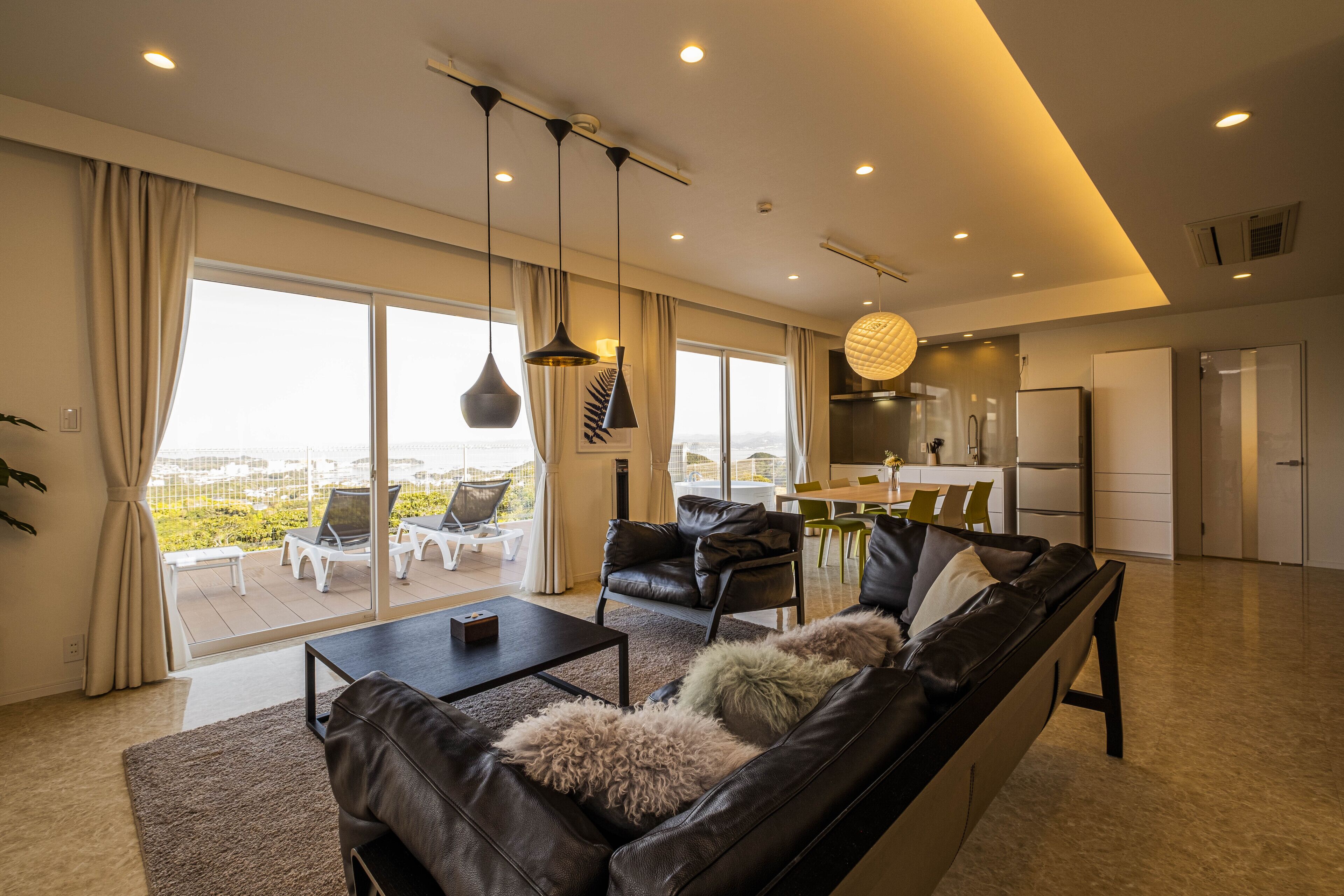 Crystal Villa SHIRAHAMA 3*