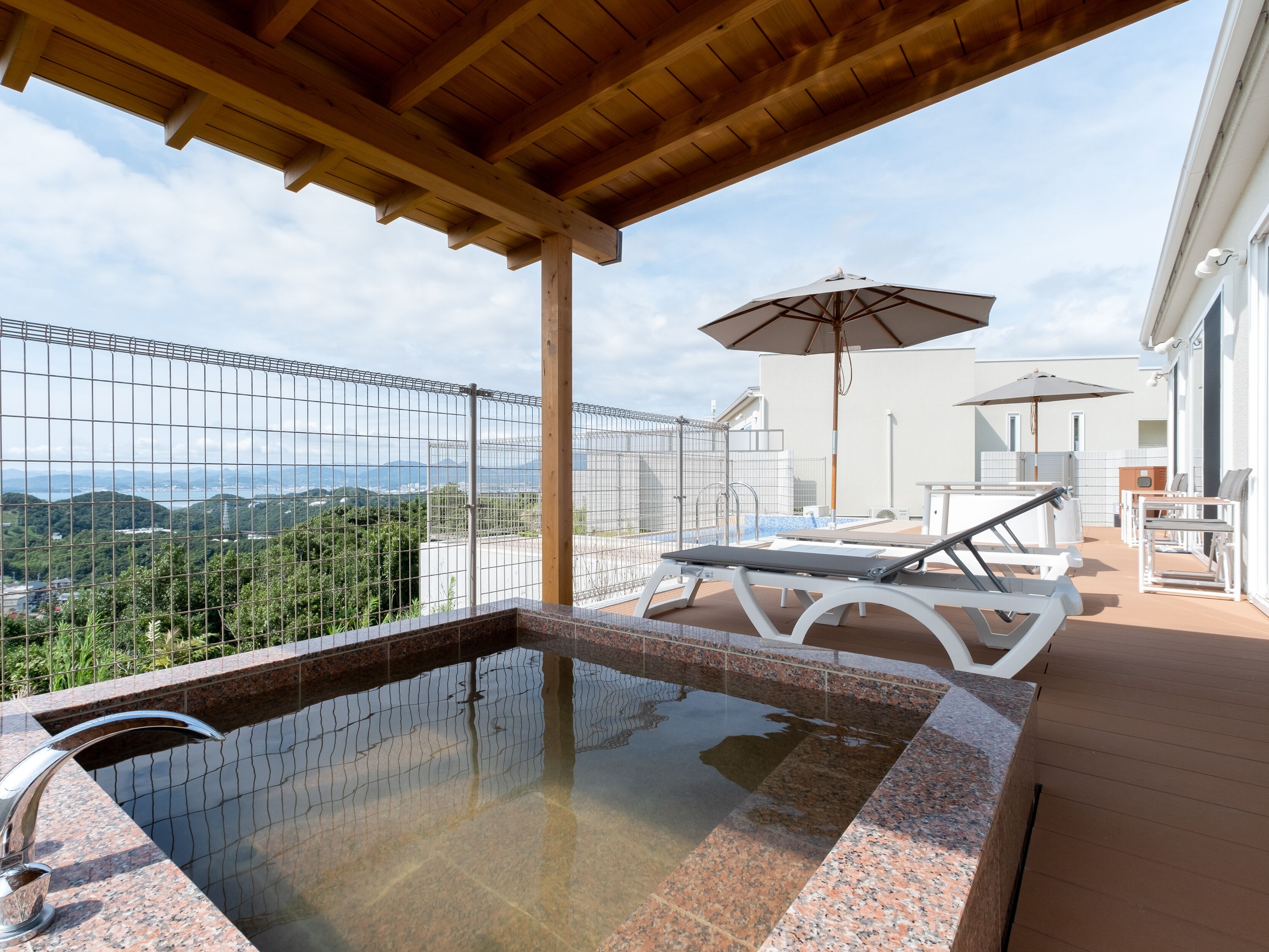 Crystal Villa SHIRAHAMA 3*