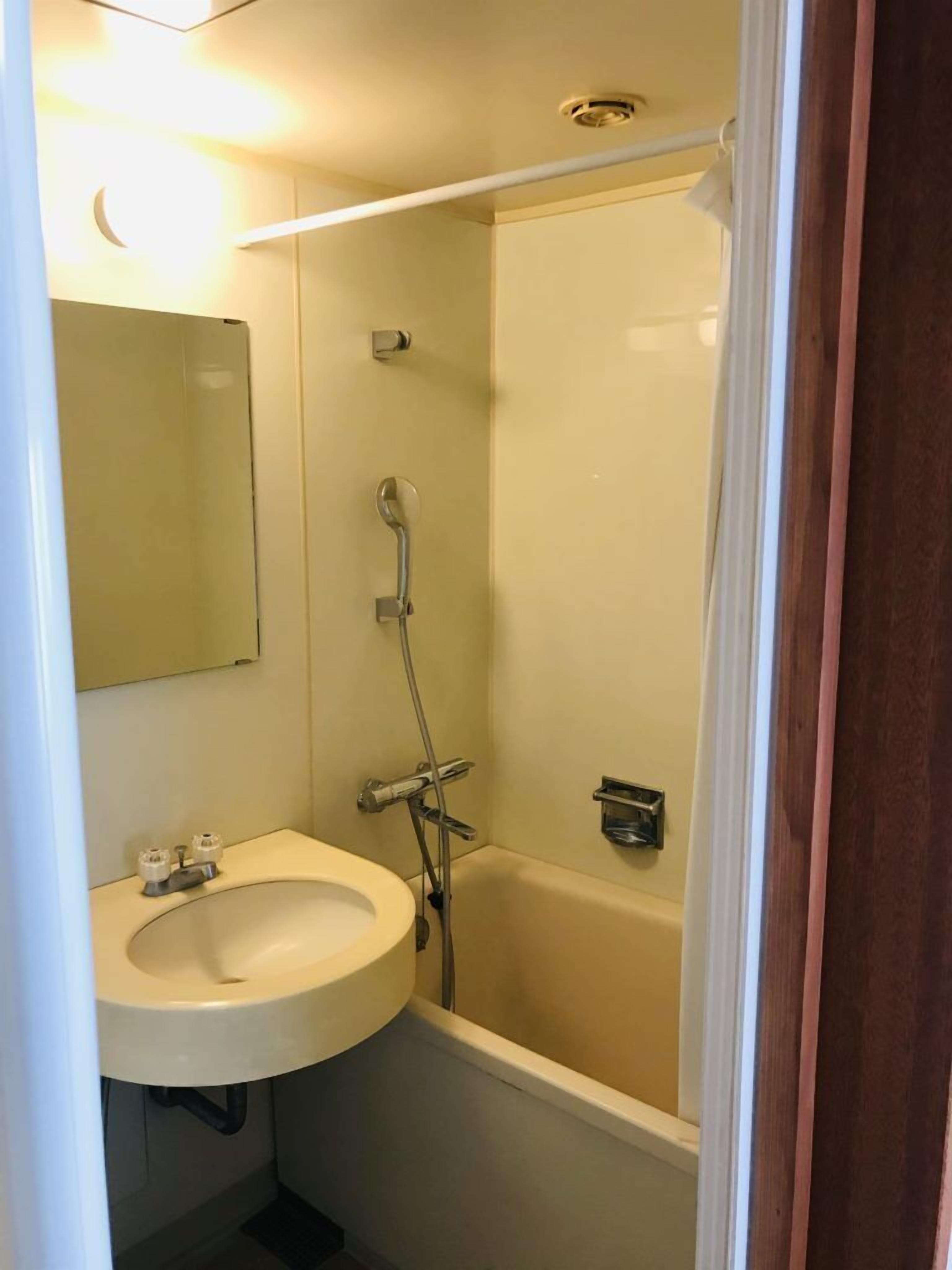 SHARE HOTEL 198 Beppu 2*