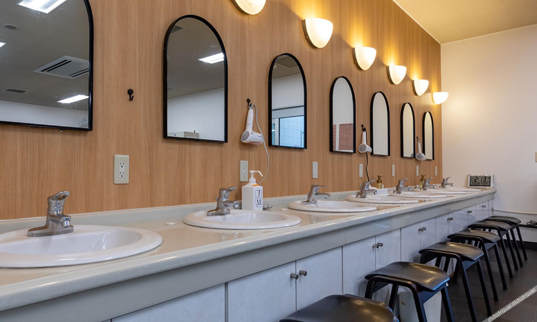 Aso Kumamoto Airport Hotel Eminence 3*