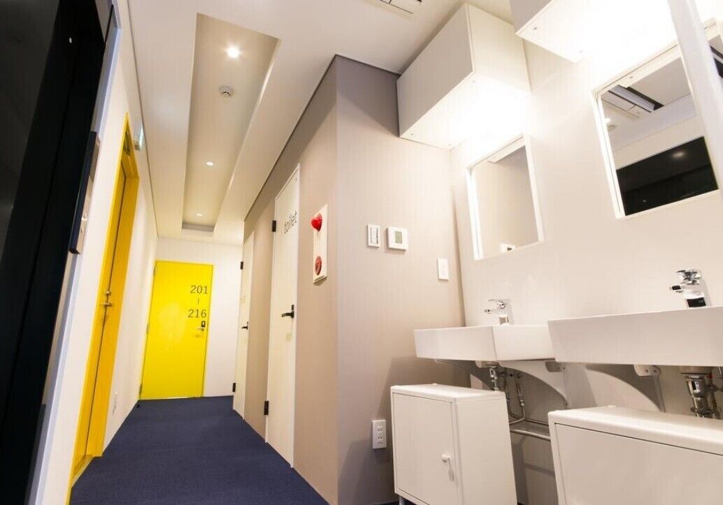 Hotel Hangout - Hostel 2*