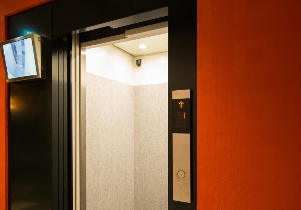 Hotel Hangout - Hostel 2*
