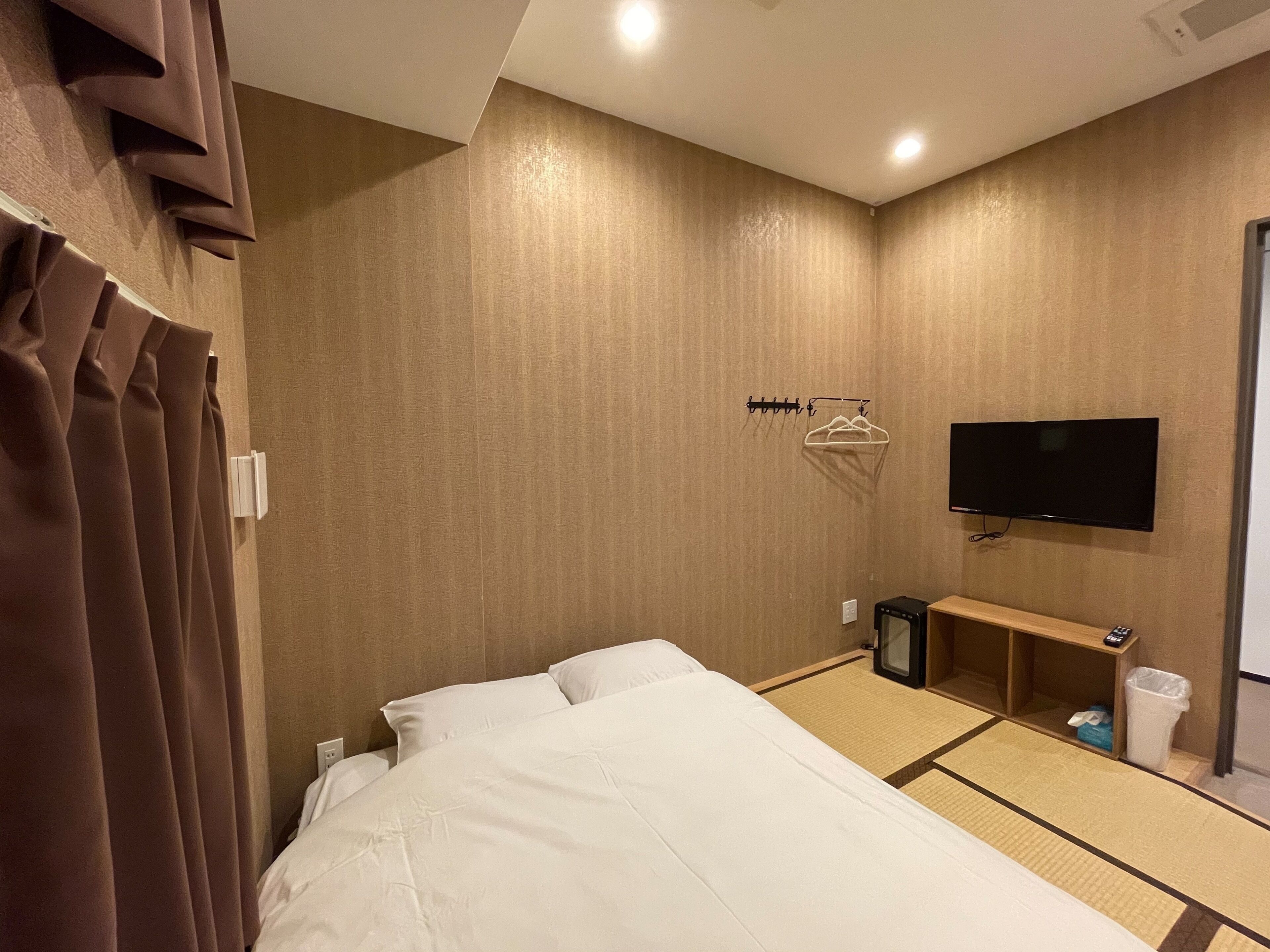 Hotel Hangout - Hostel 2*