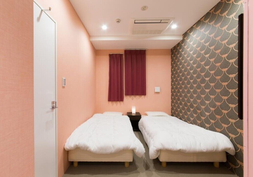 Hotel Hangout - Hostel 2*