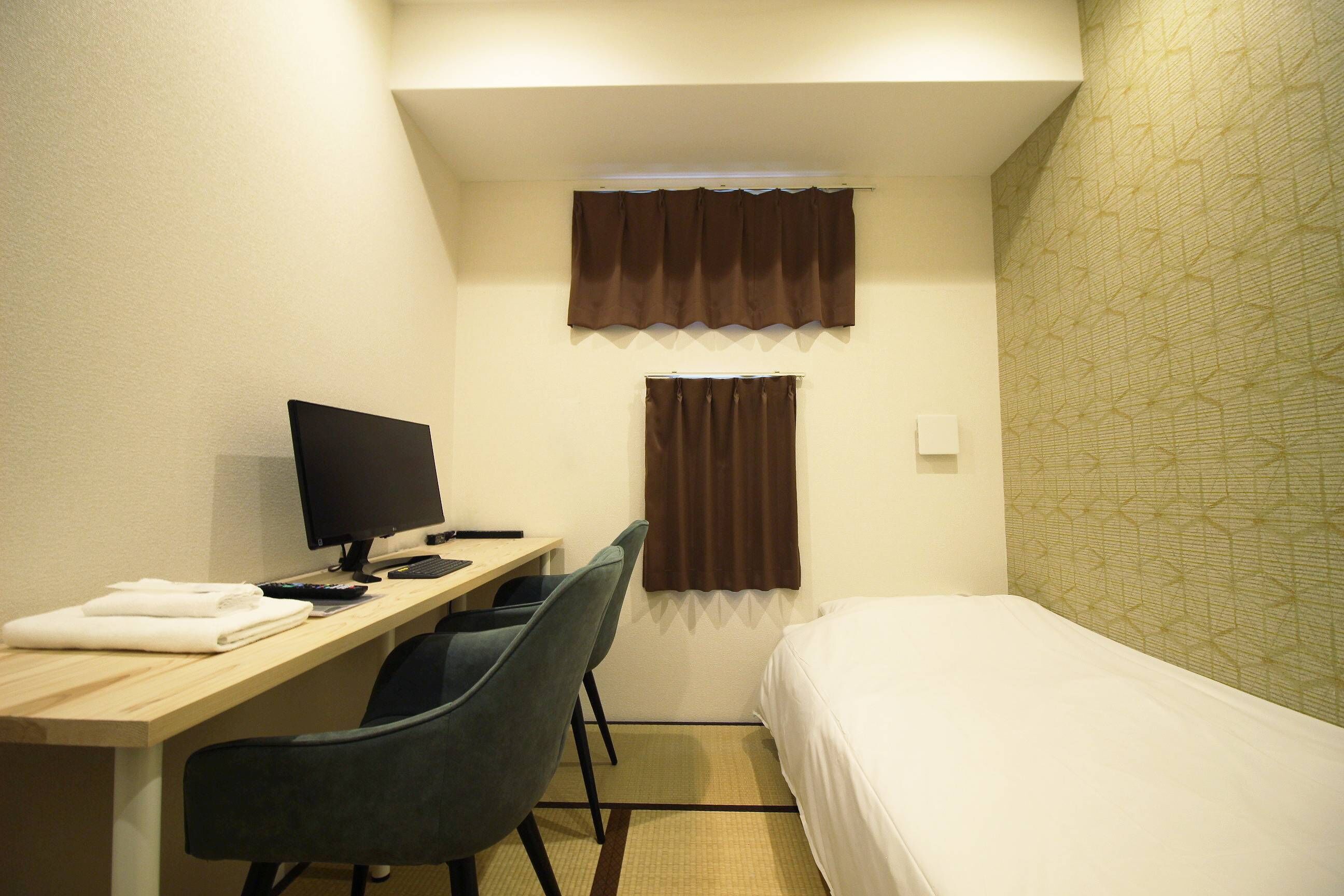 Hotel Hangout - Hostel 2*