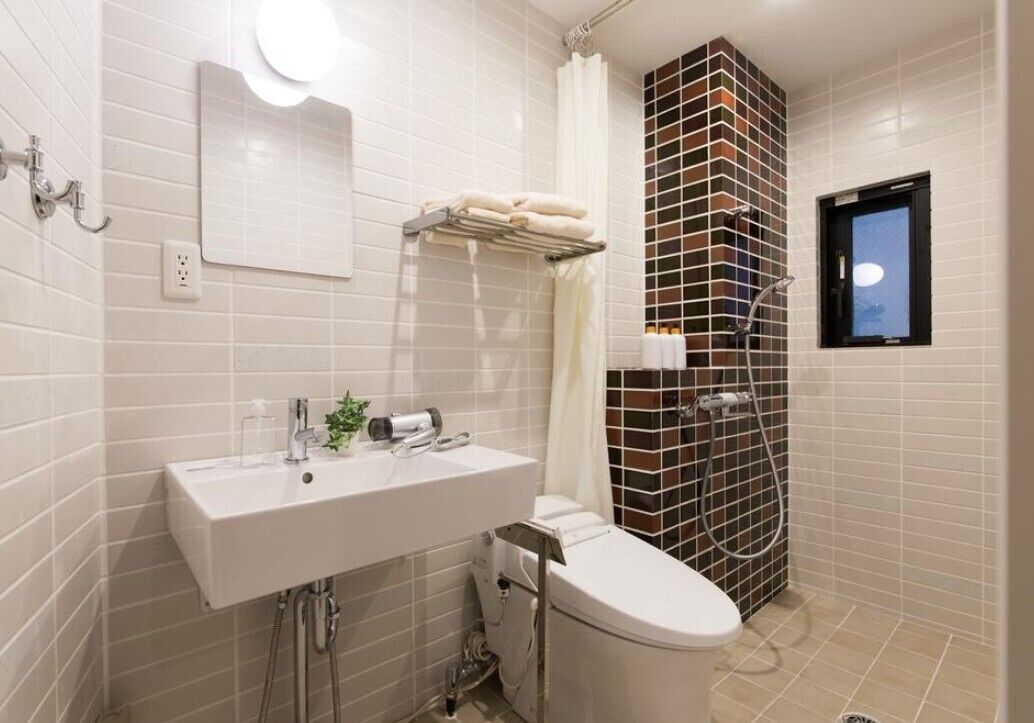 Hotel Hangout - Hostel 2*