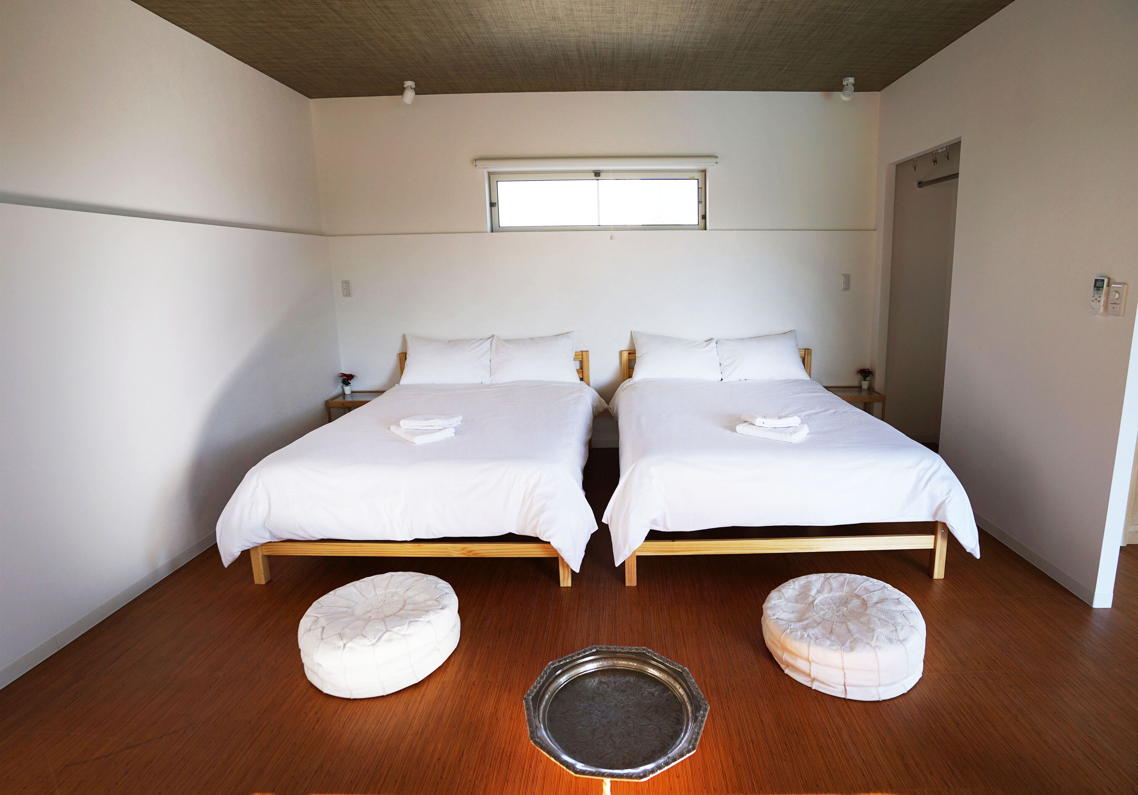Casablanca Pool House 0*
