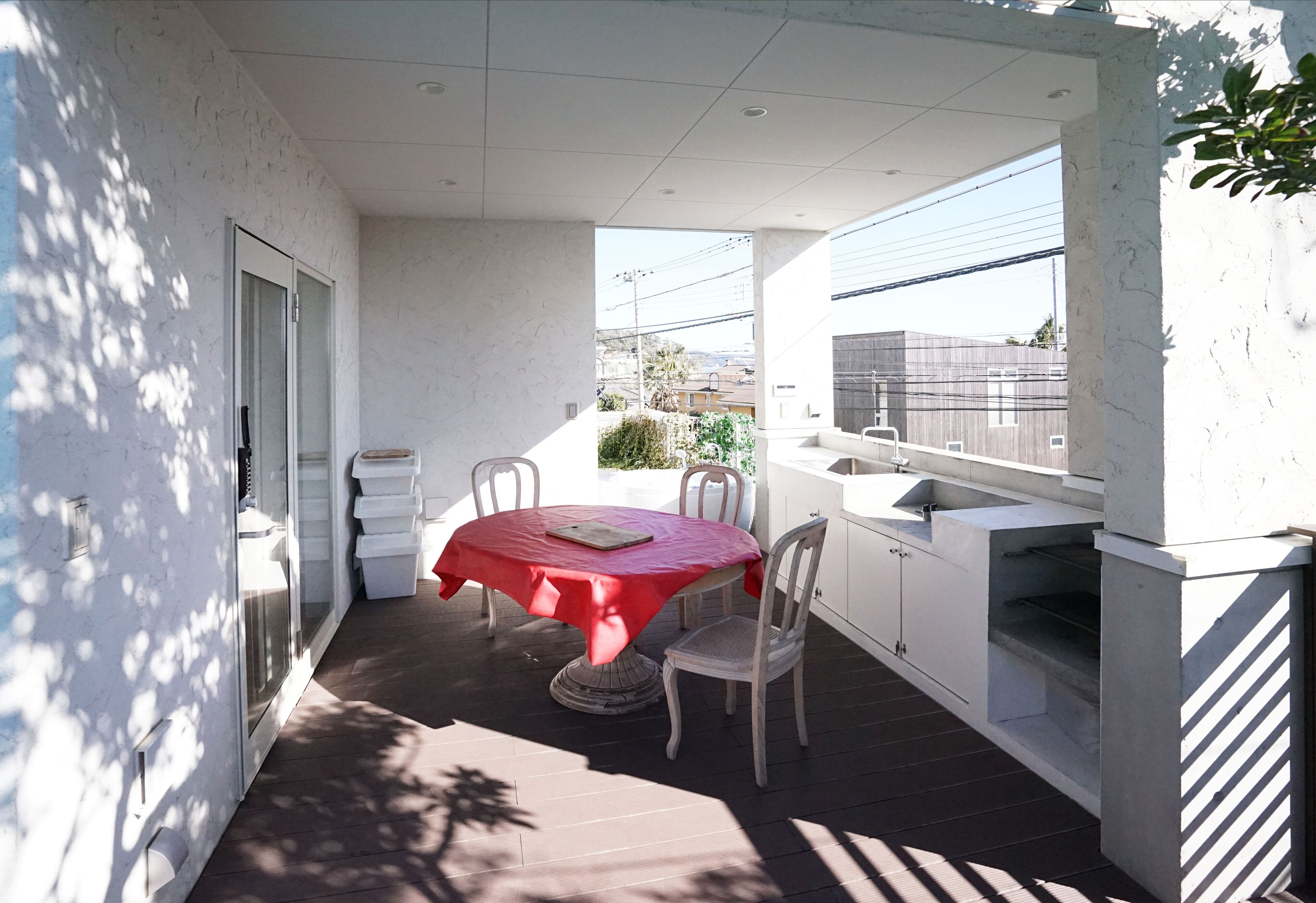 Casablanca Pool House 0*