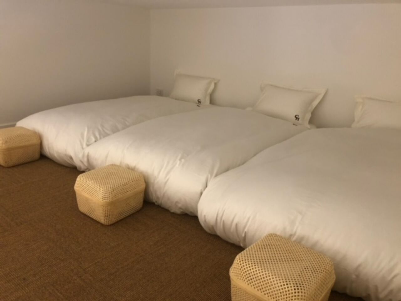 COFFEE HOTEL Soundwave 0*