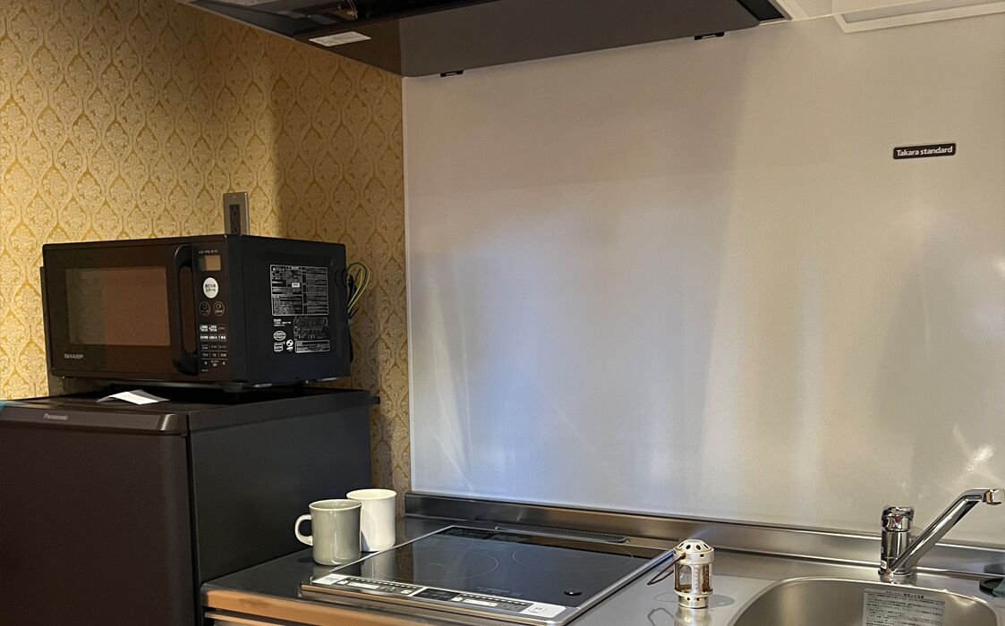 COFFEE HOTEL Soundwave 0*