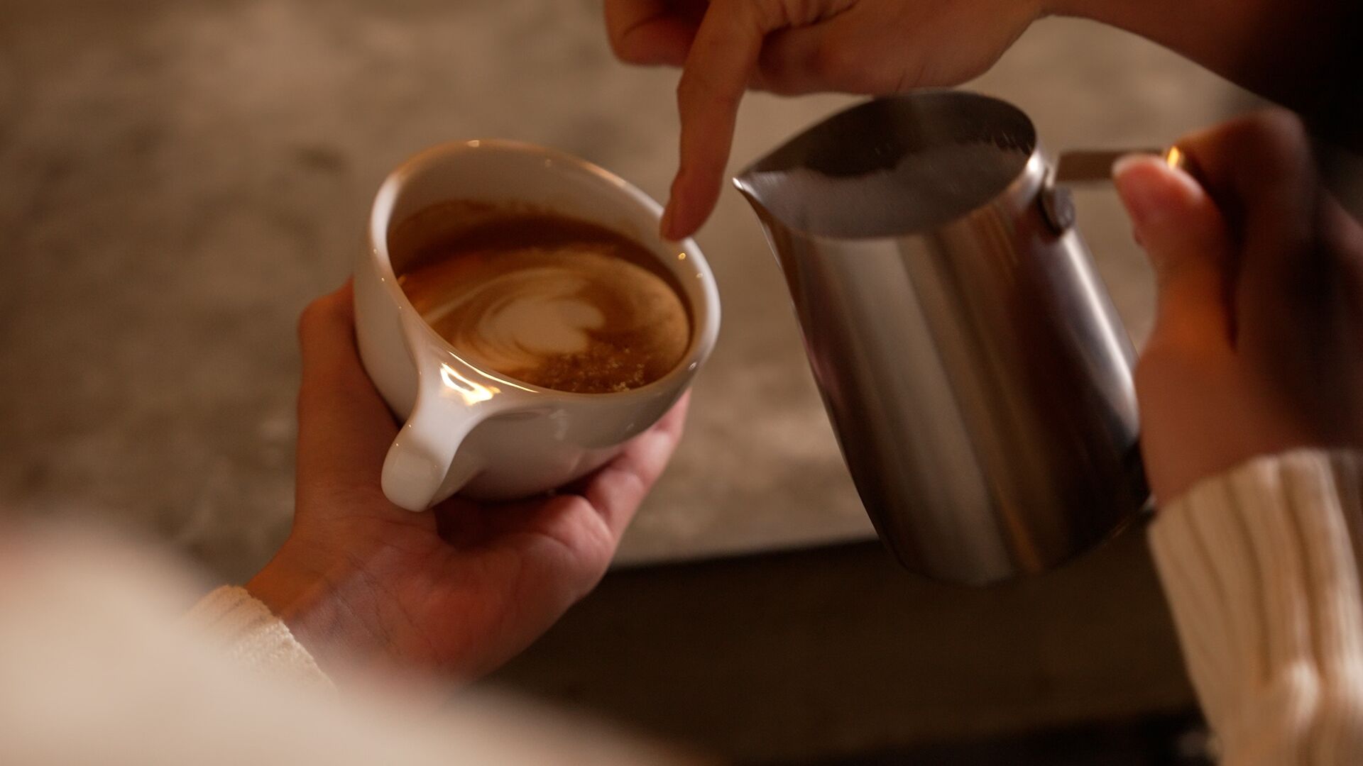 COFFEE HOTEL Soundwave 0*