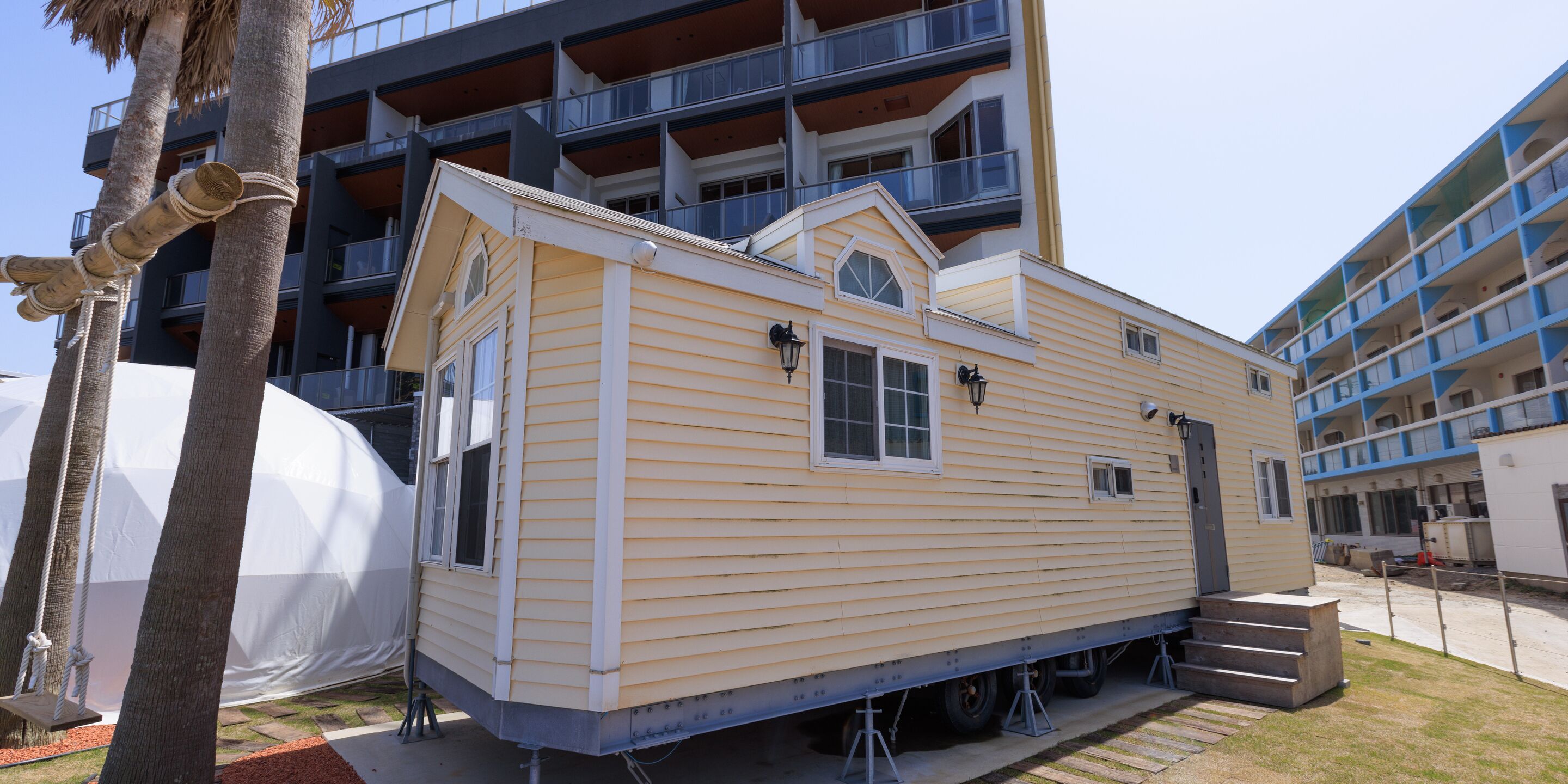 ALBAHOTELANDGLAMPING 3*