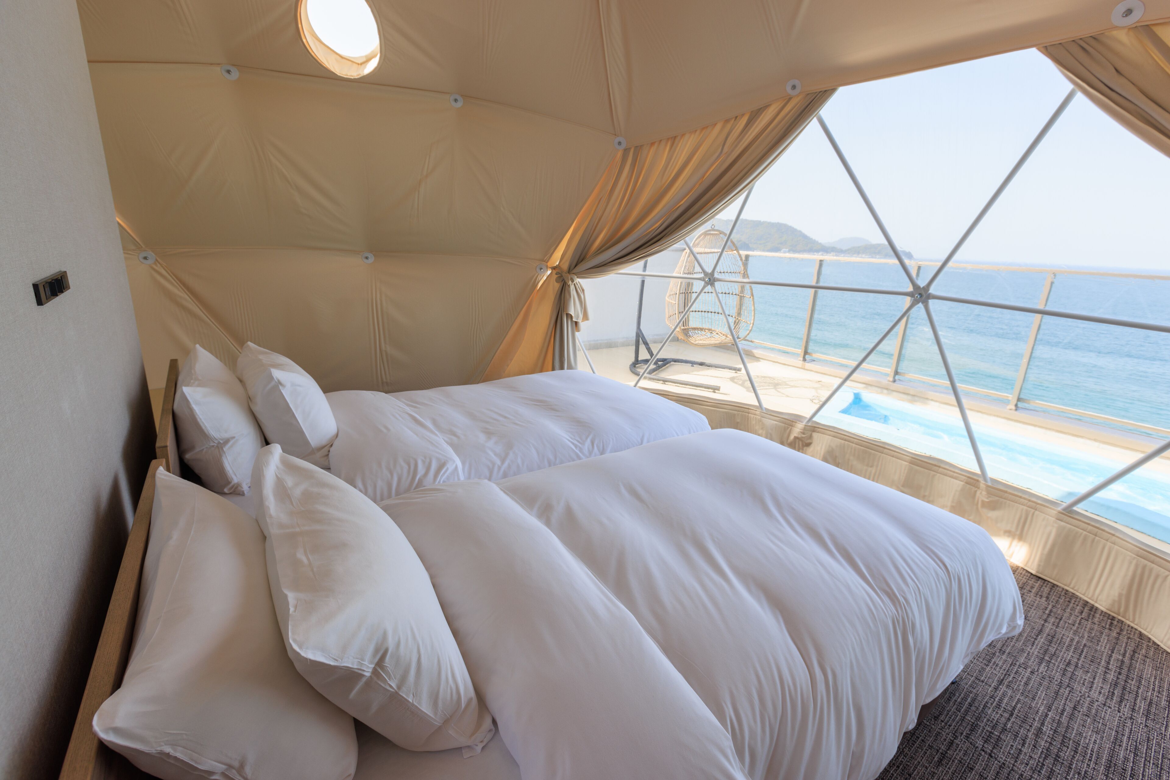 ALBAHOTELANDGLAMPING 3*