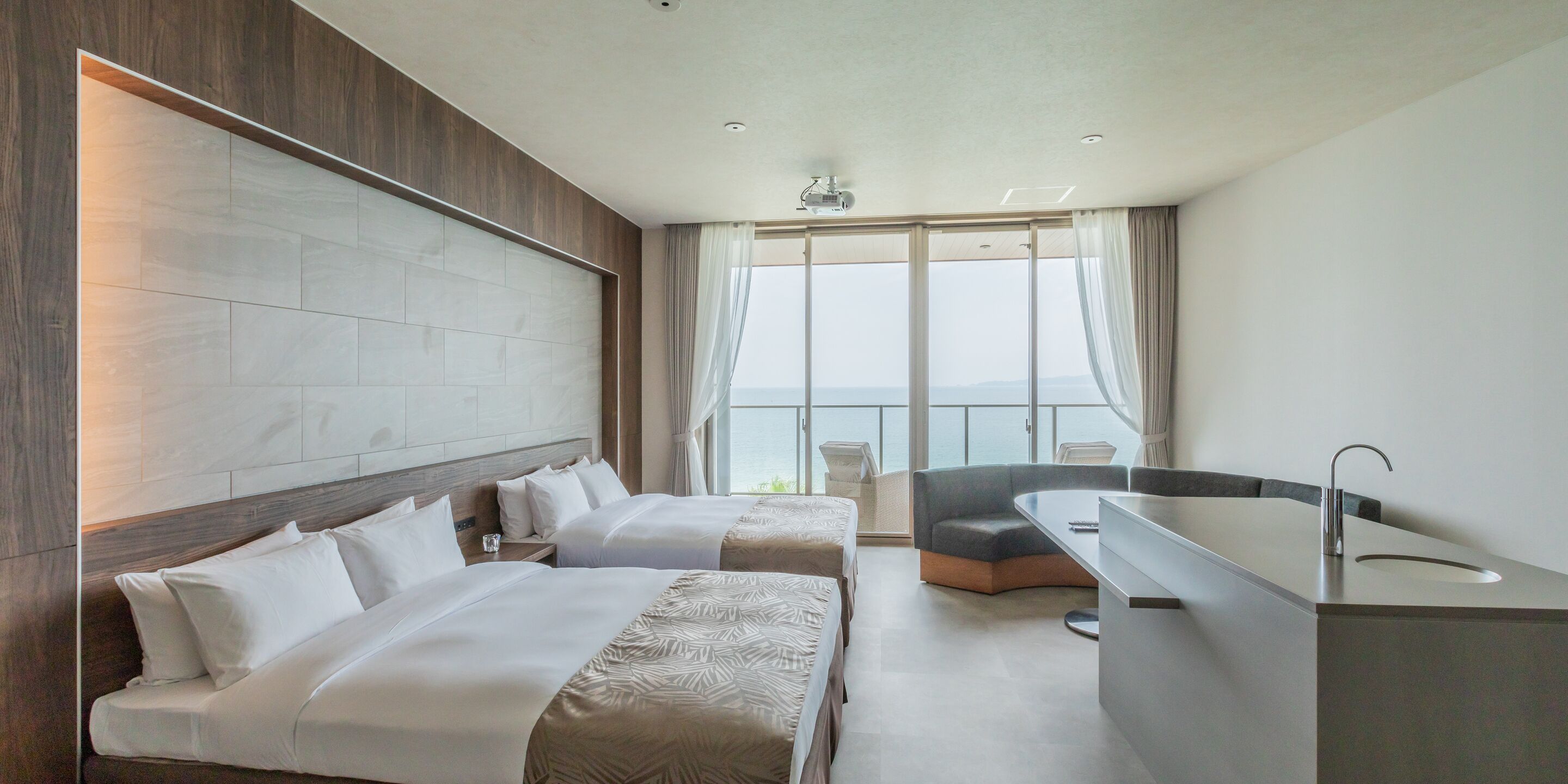 ALBAHOTELANDGLAMPING 3*