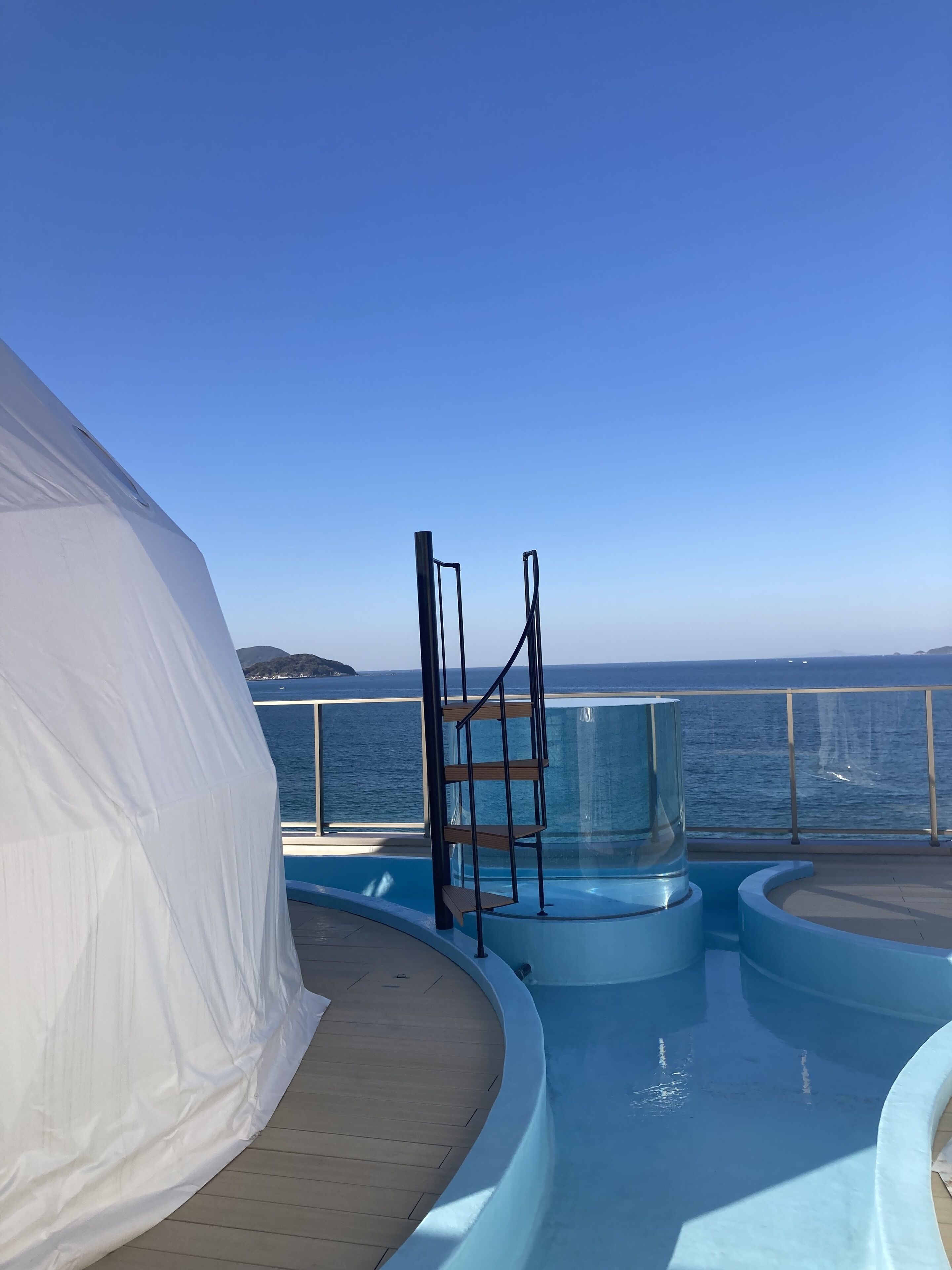 ALBAHOTELANDGLAMPING 3*