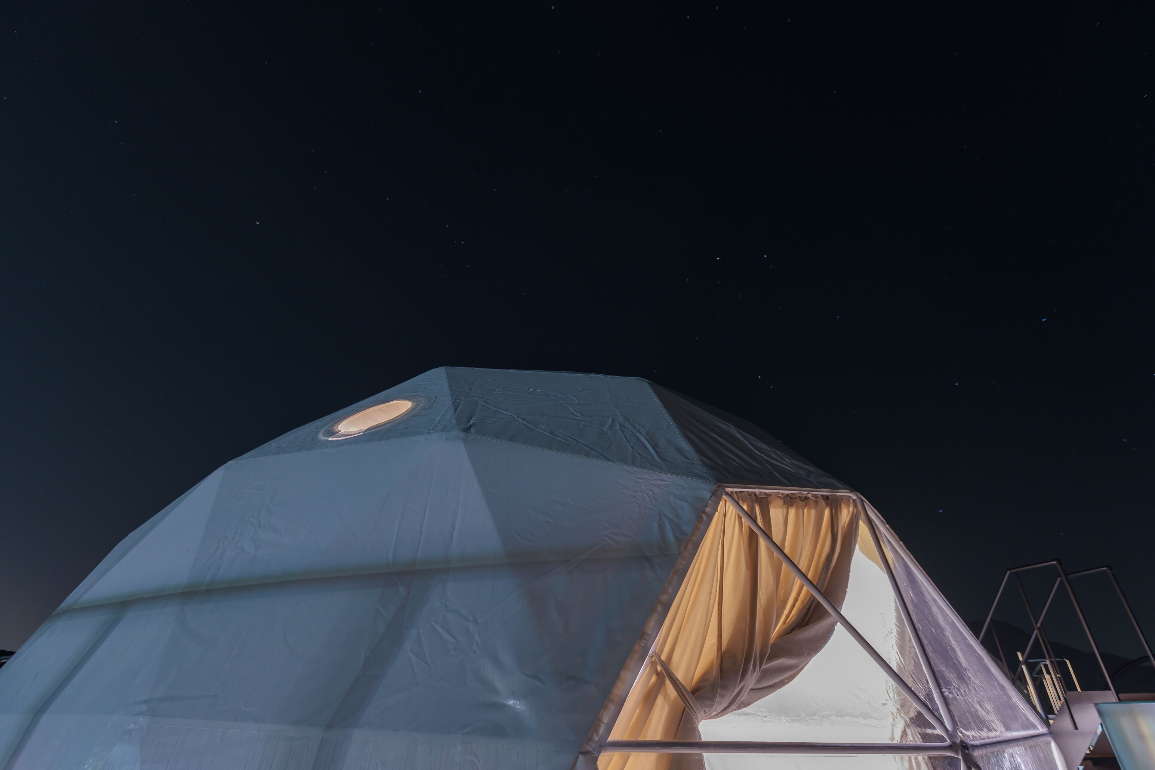 ALBAHOTELANDGLAMPING 3*
