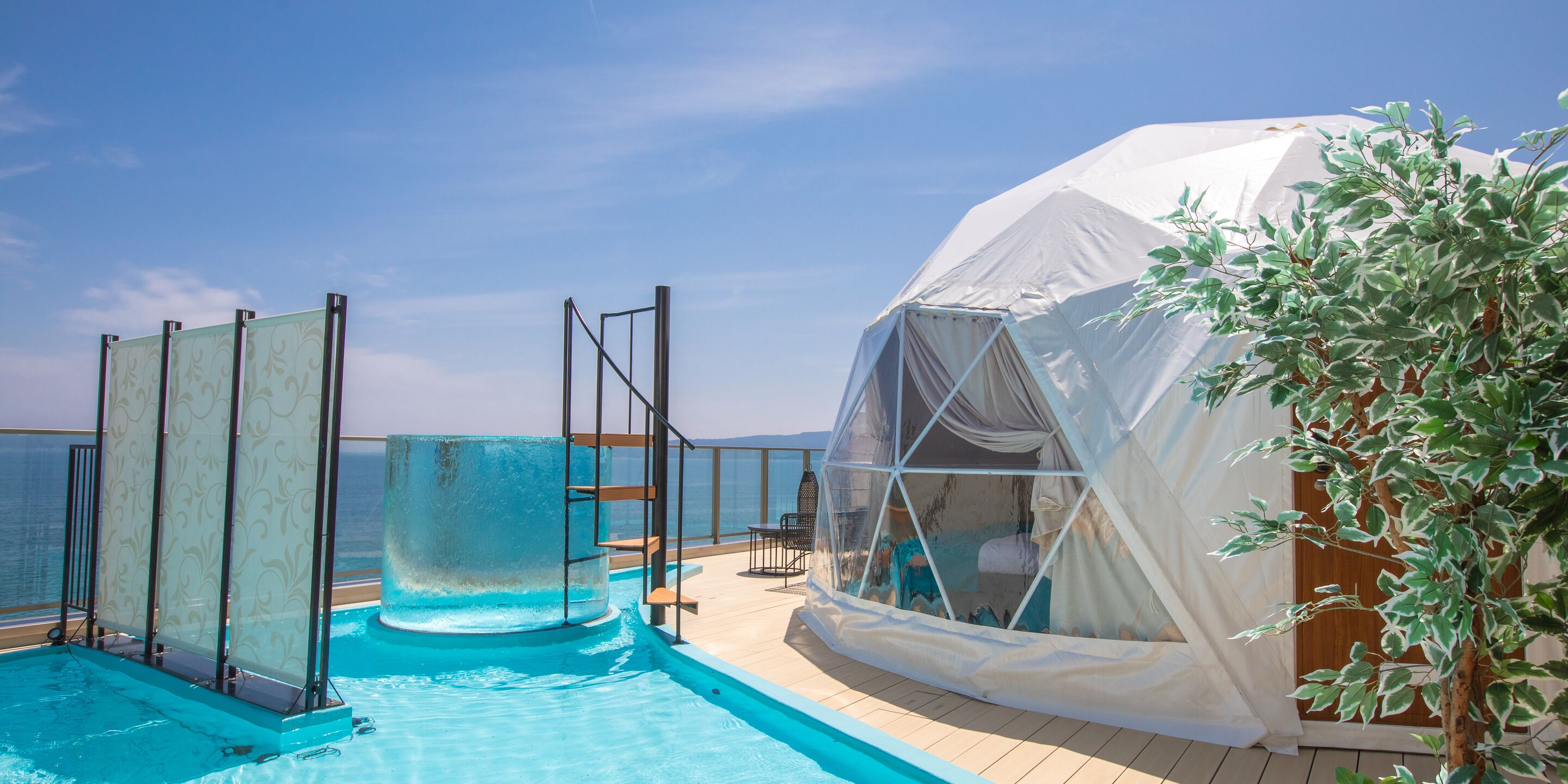 ALBAHOTELANDGLAMPING 3*
