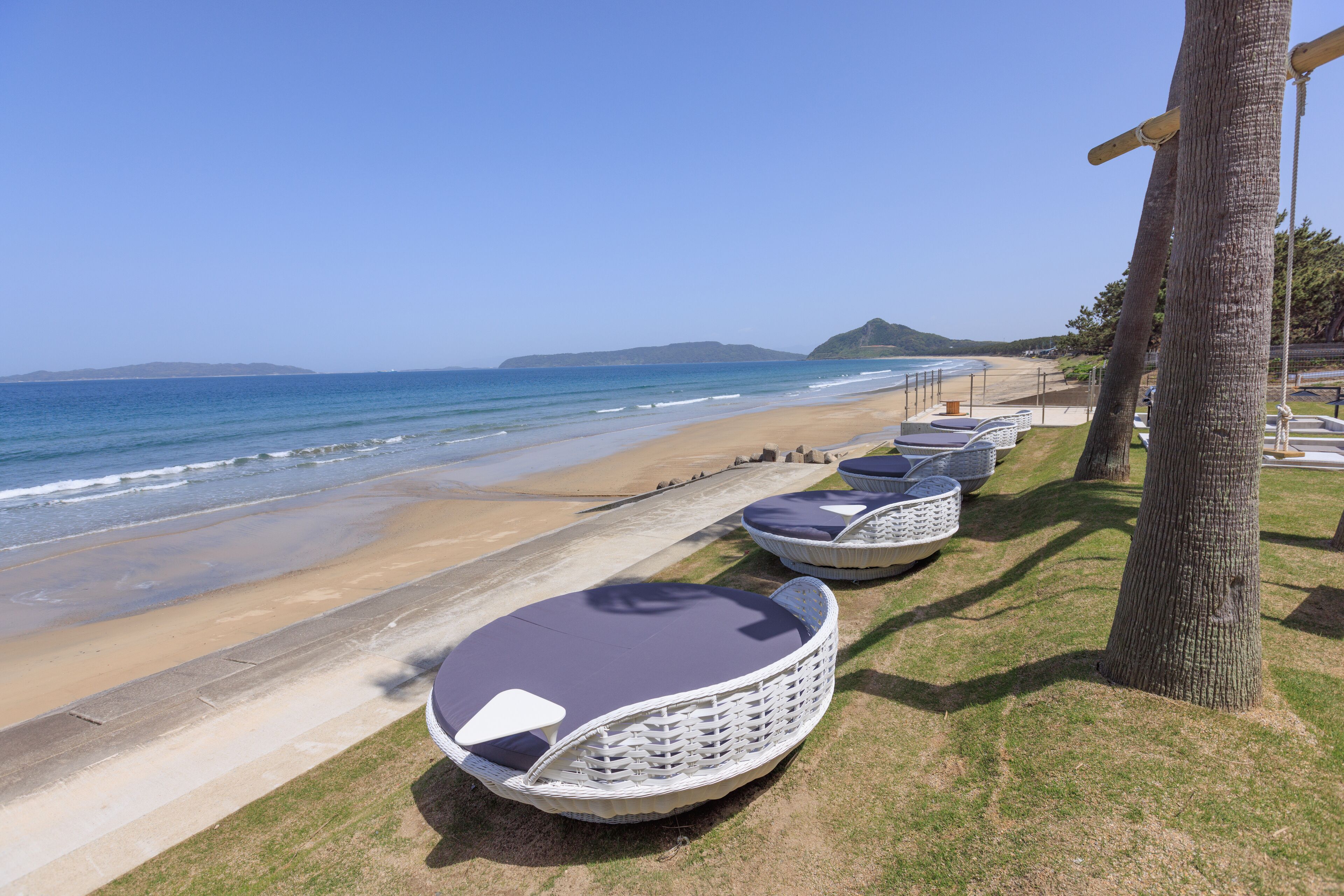 ALBAHOTELANDGLAMPING 3*