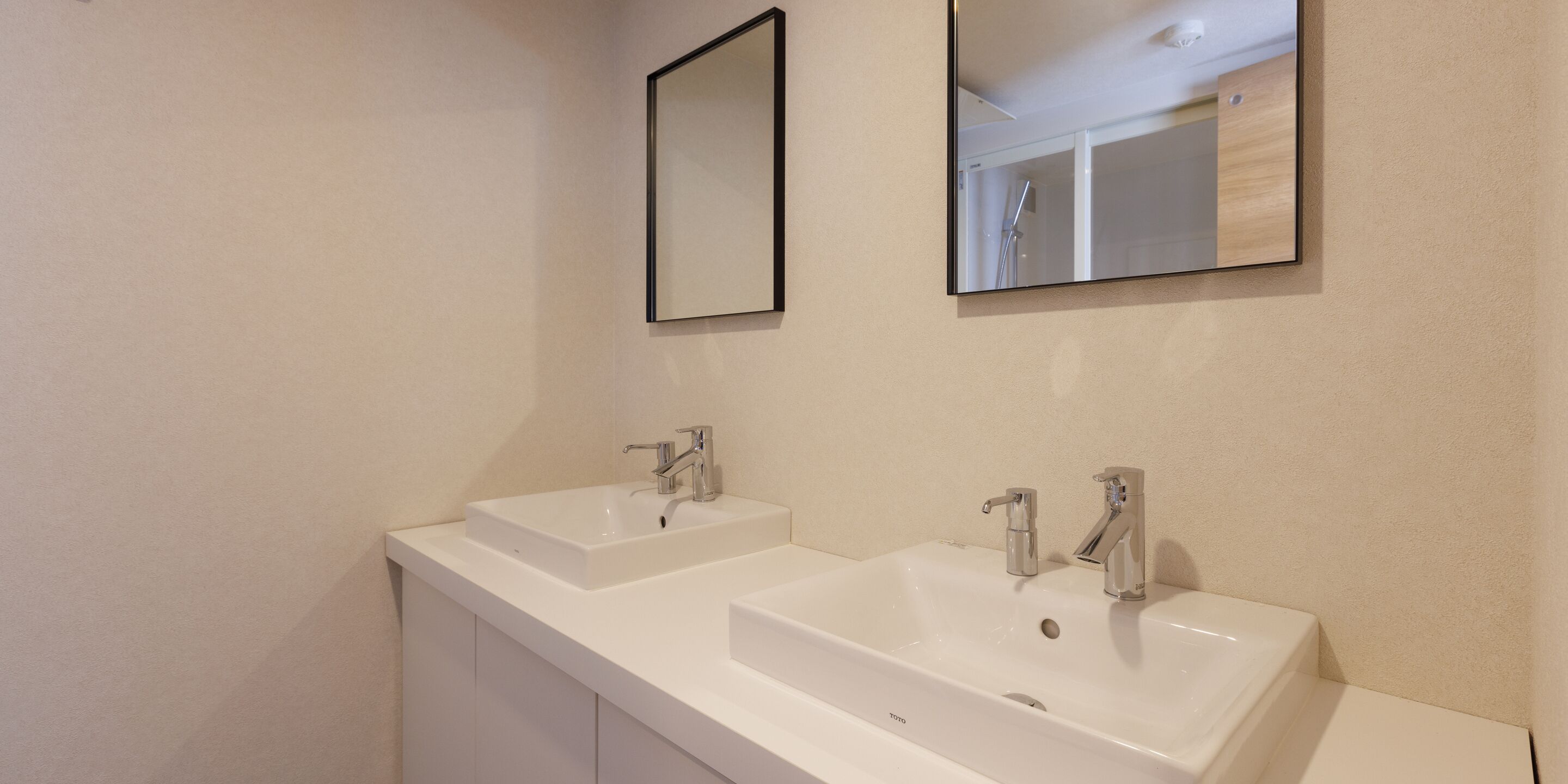 ALBAHOTELANDGLAMPING 3*