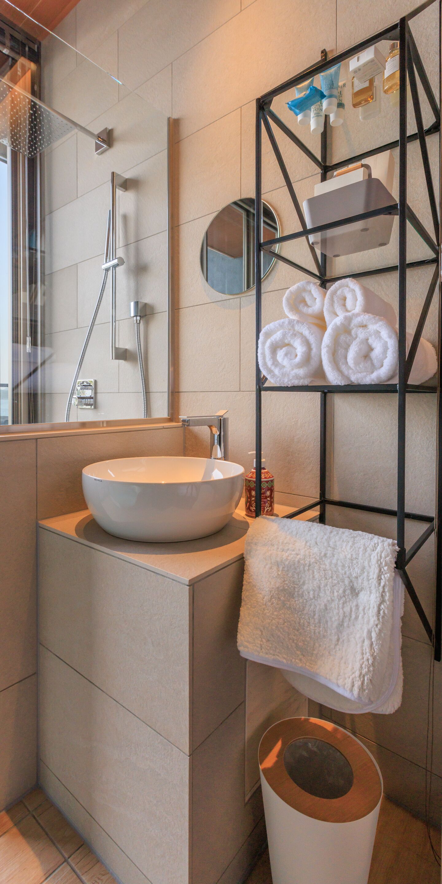 ALBAHOTELANDGLAMPING 3*