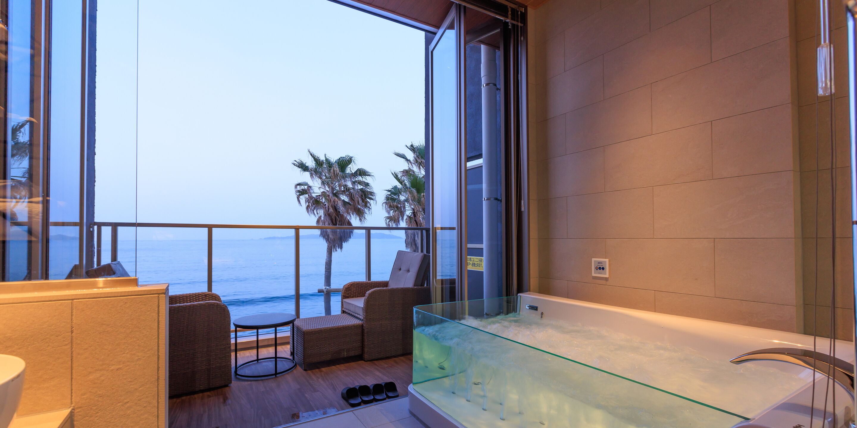ALBAHOTELANDGLAMPING 3*