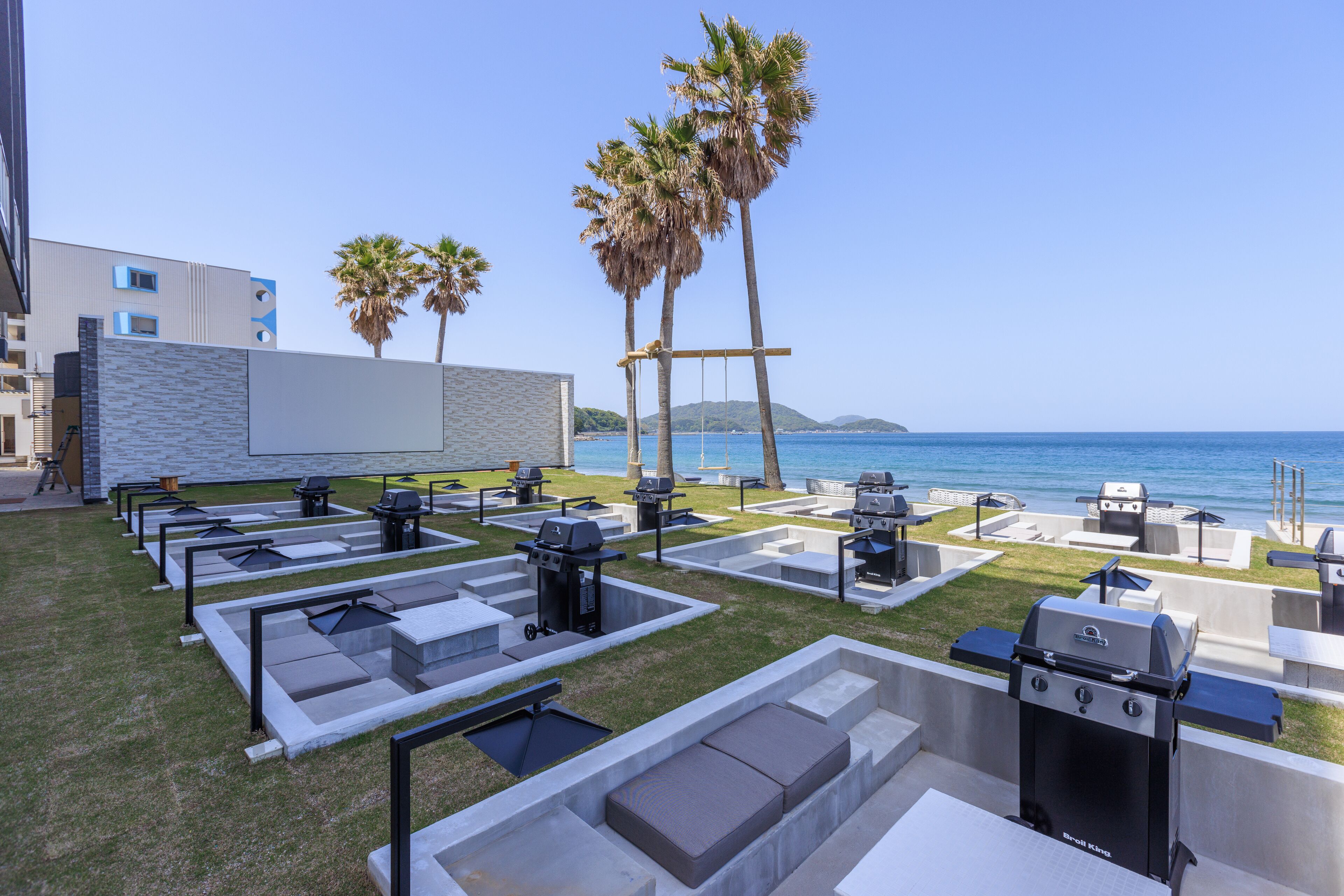 ALBAHOTELANDGLAMPING 3*
