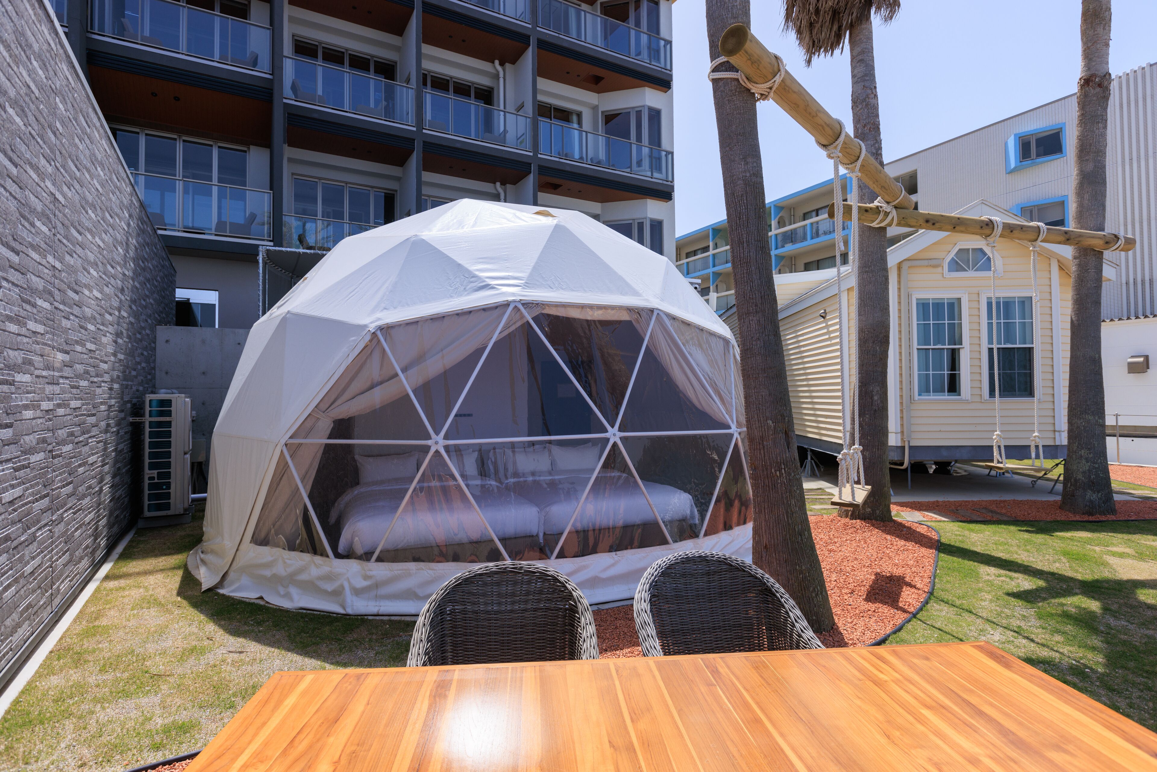 ALBAHOTELANDGLAMPING 3*