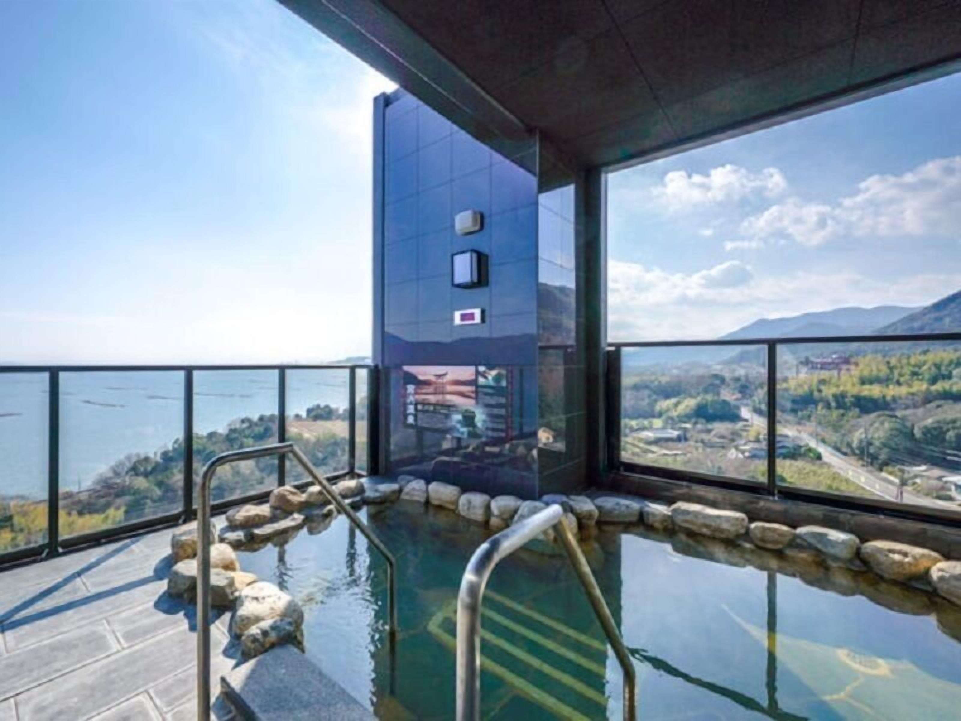 Livemax Resort Miyahama Onsen-ocean 2*