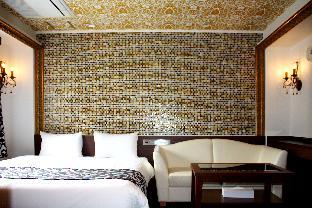 Hotel LiVEMAX Umeda Central 2*