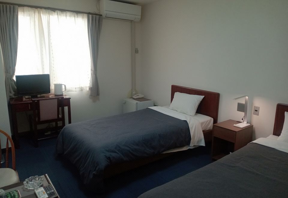 Komoro Royal Hotel 2*