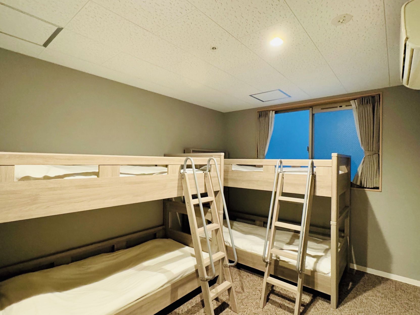 BANDE HOTEL in NAMBA 2*
