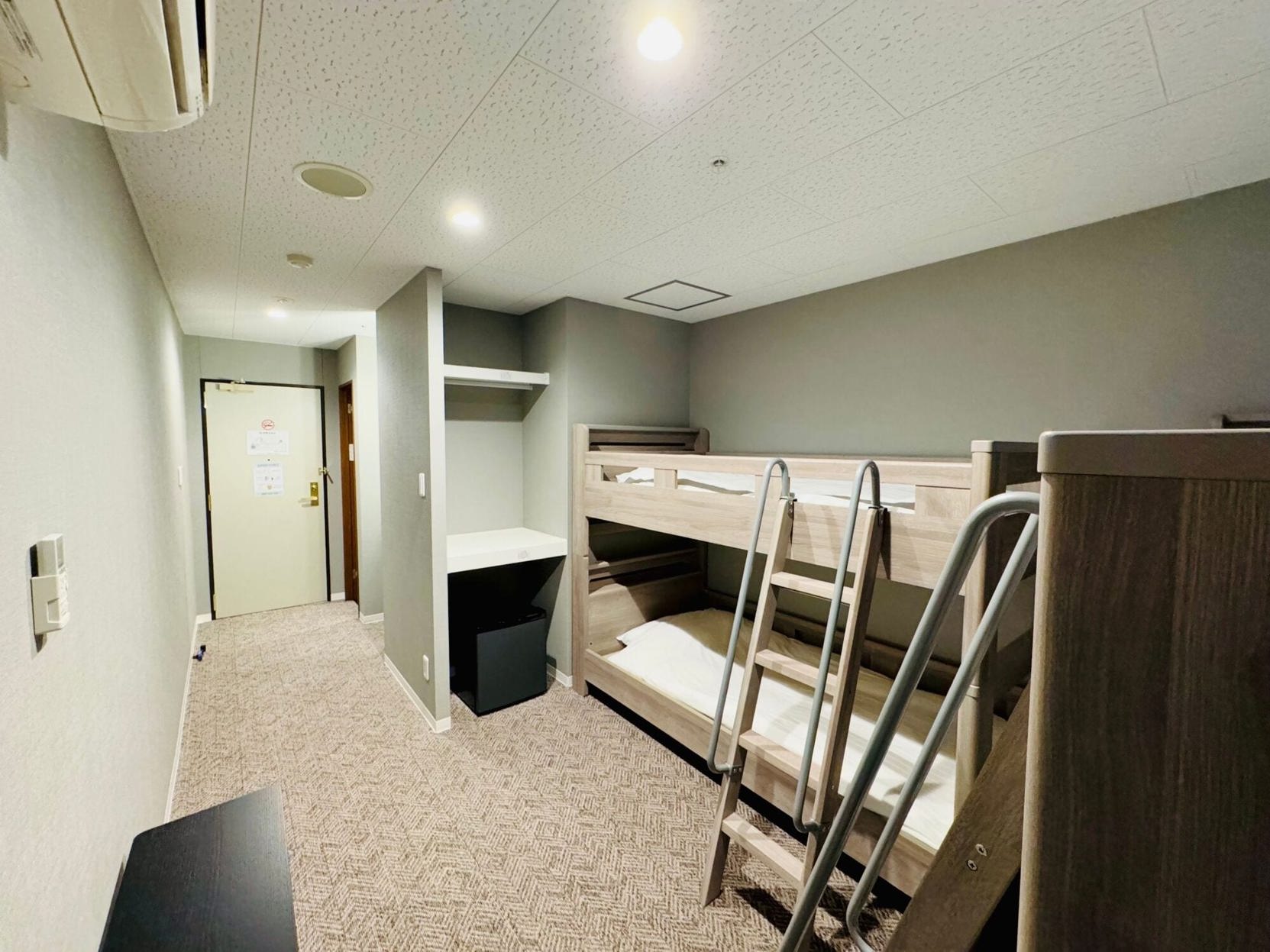 BANDE HOTEL in NAMBA 2*