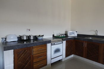 Nightingale Apartments 3*