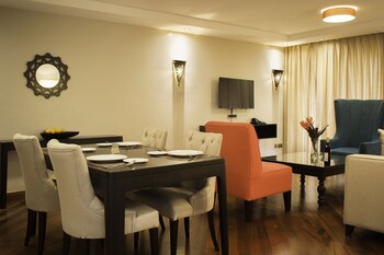 LONGONOT PLACE SUITES - Nairobi, City Centre CBD 0*