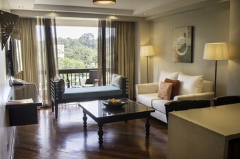 LONGONOT PLACE SUITES - Nairobi, City Centre CBD 0*