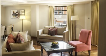 LONGONOT PLACE SUITES - Nairobi, City Centre CBD 0*