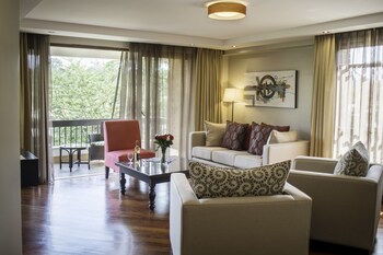 LONGONOT PLACE SUITES - Nairobi, City Centre CBD 0*