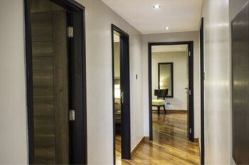 LONGONOT PLACE SUITES - Nairobi, City Centre CBD 0*