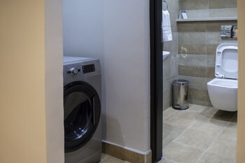 LONGONOT PLACE SUITES - Nairobi, City Centre CBD 0*