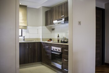 LONGONOT PLACE SUITES - Nairobi, City Centre CBD 0*