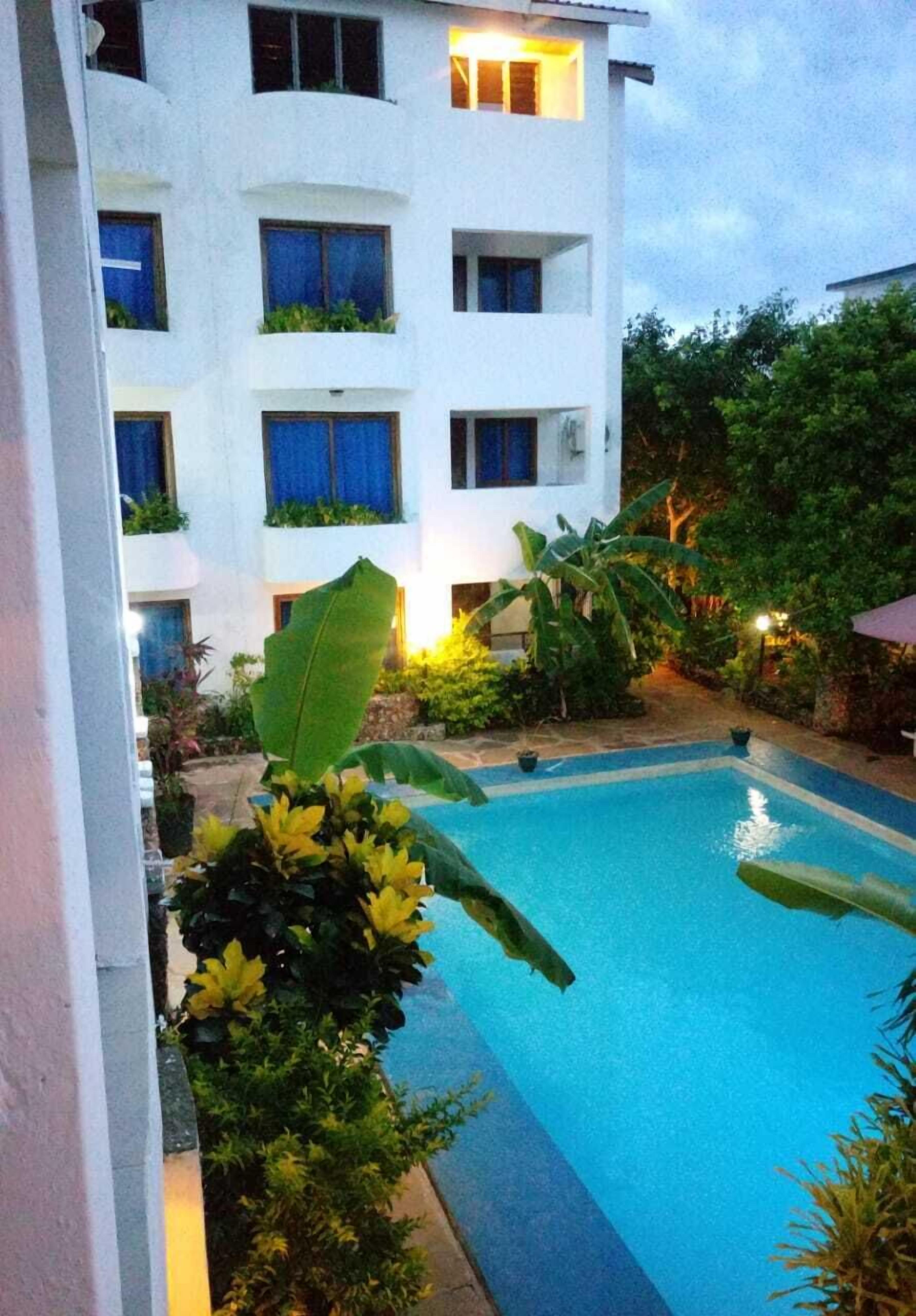 Rock Galana Holiday Apartments 3*