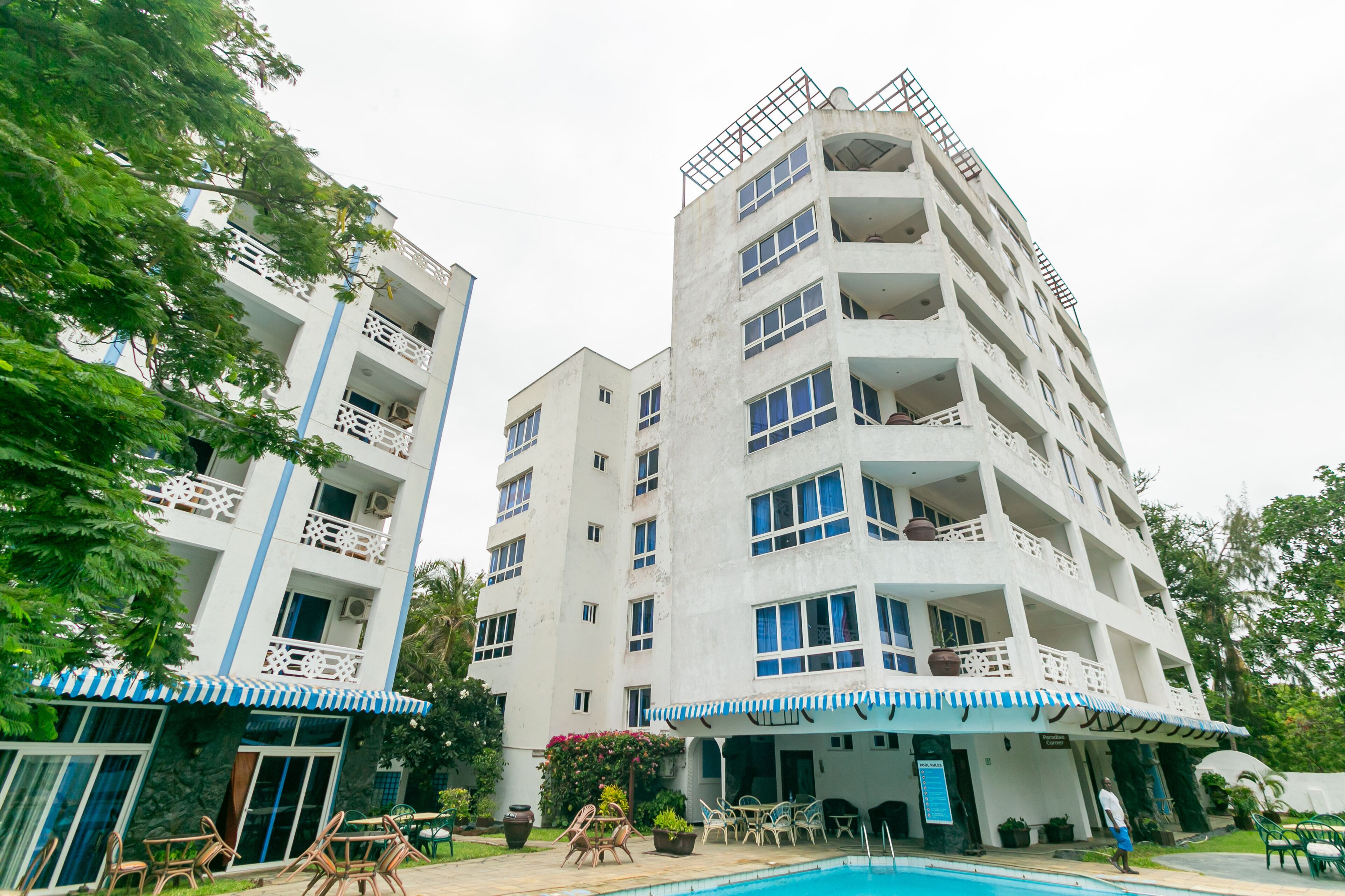 Sunrise Resort Apartments & Spa 4*