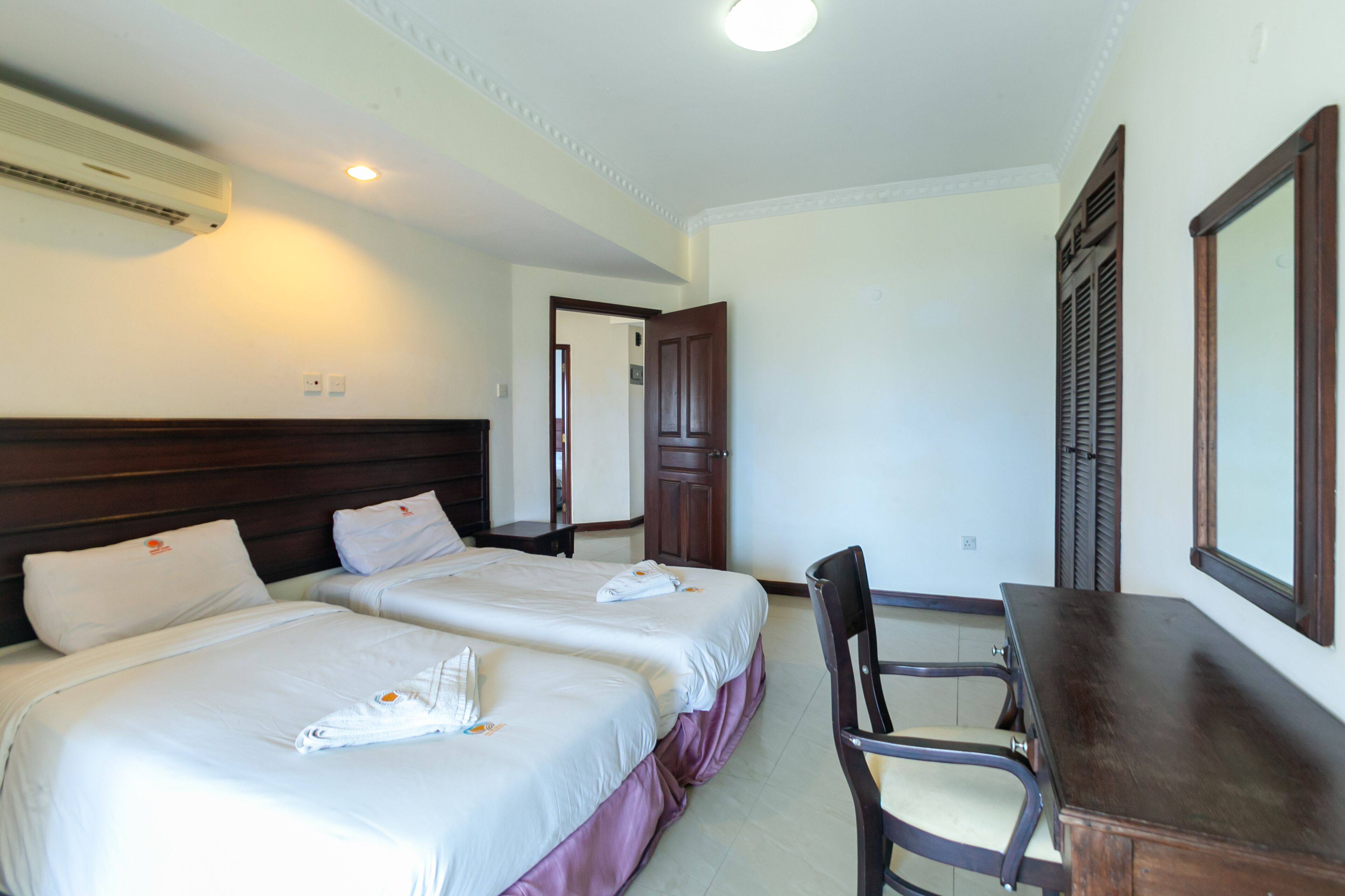 Sunrise Resort Apartments & Spa 4*