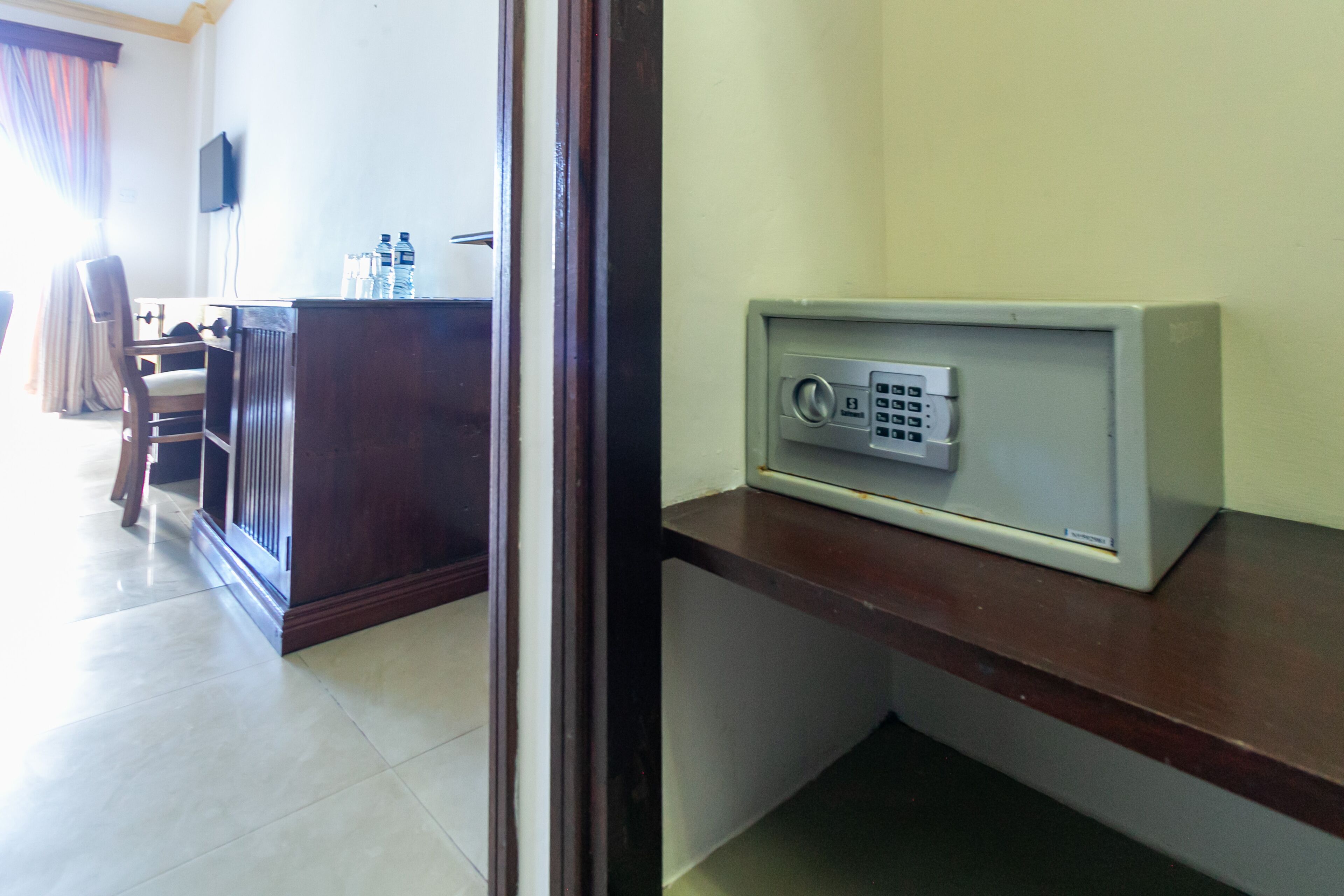 Sunrise Resort Apartments & Spa 4*