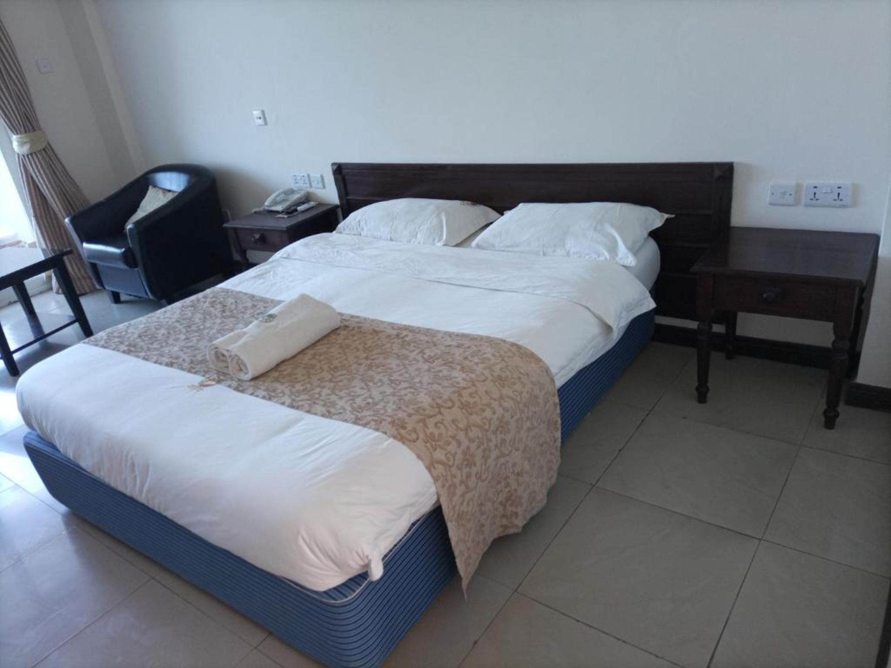 Sunrise Resort Apartments & Spa 4*