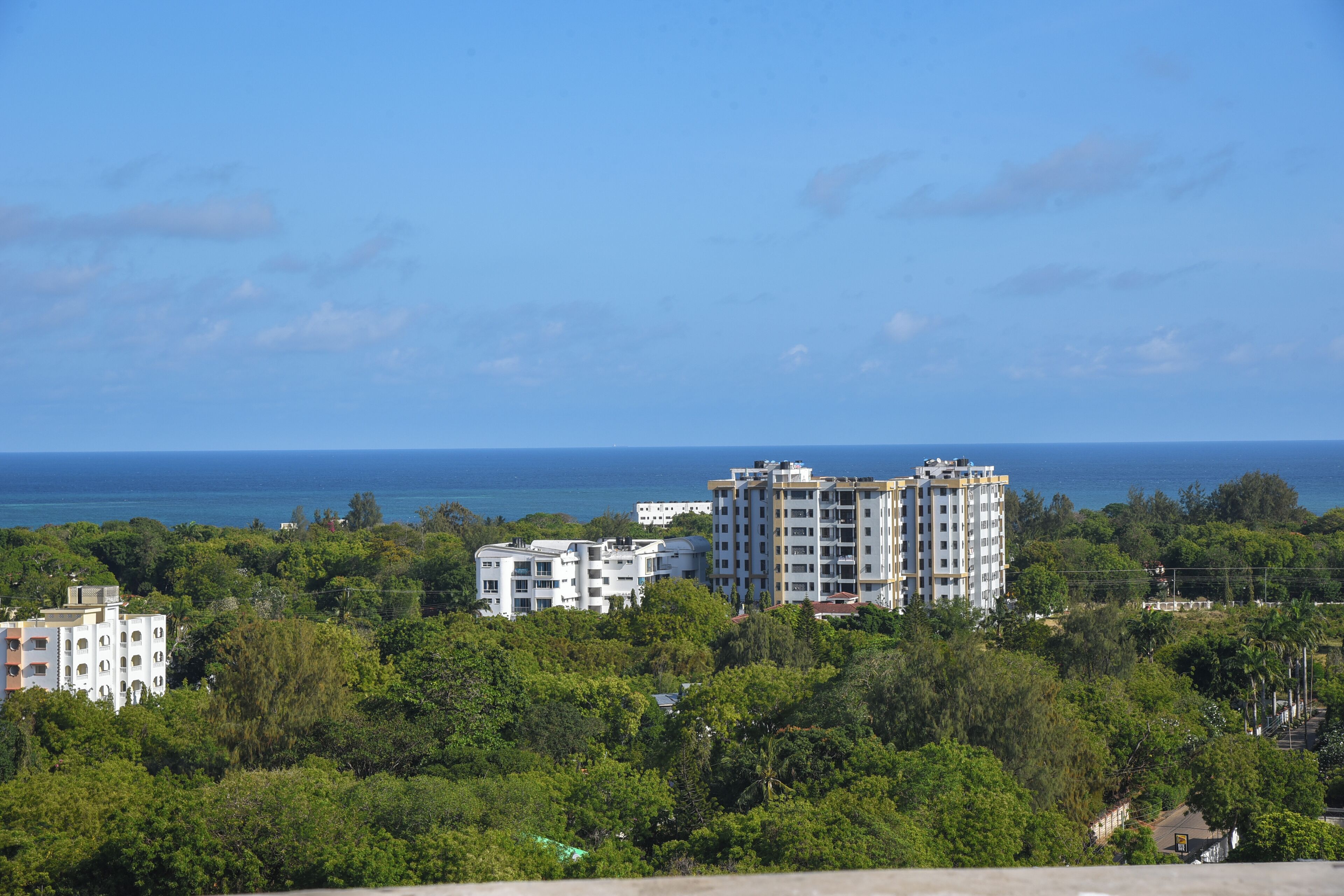 Mira Heights Suite & Conferencing 0*